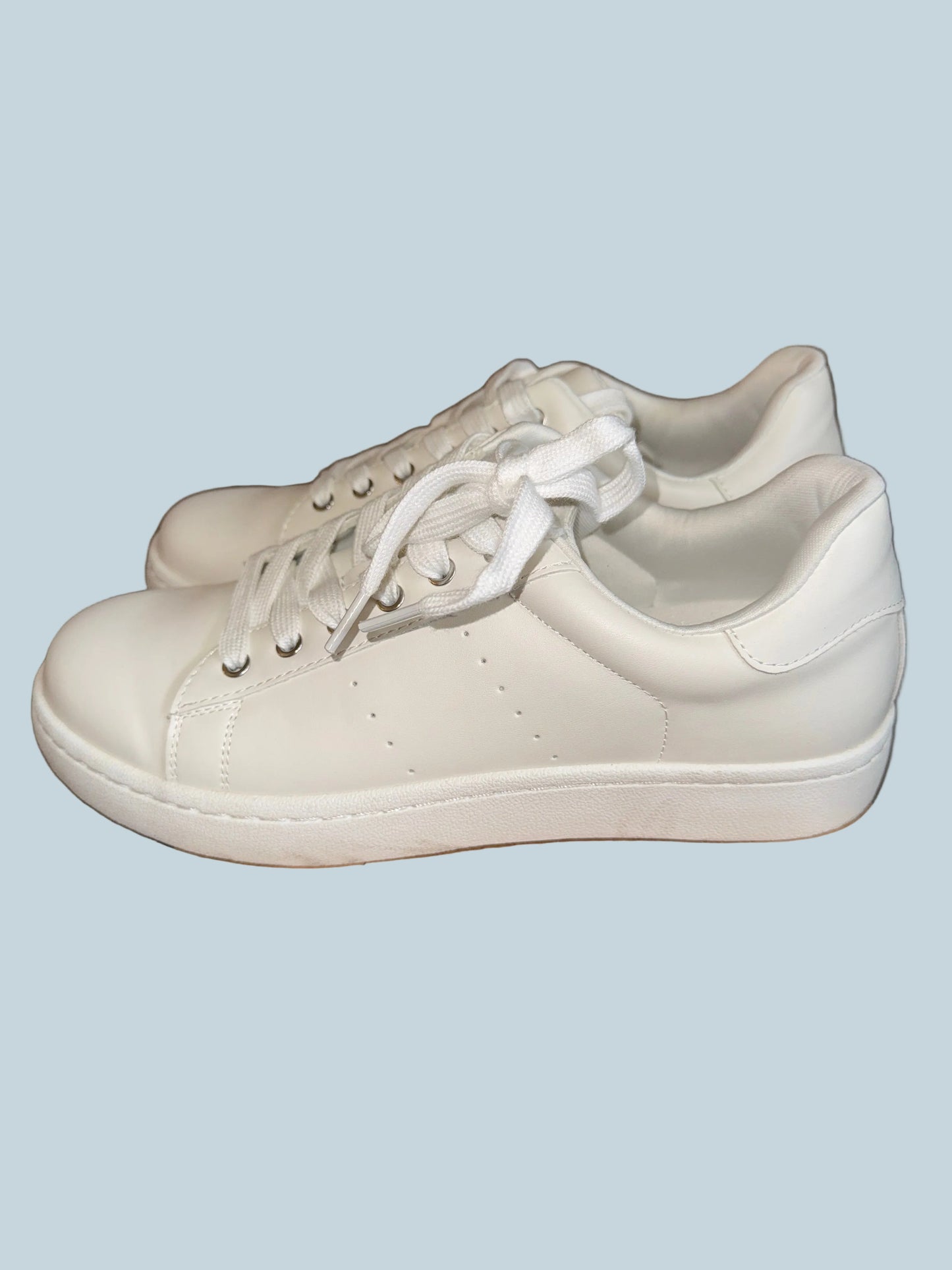 Vepose Women Walking Casual Sneakers Shoe. Like New. Size 9.5