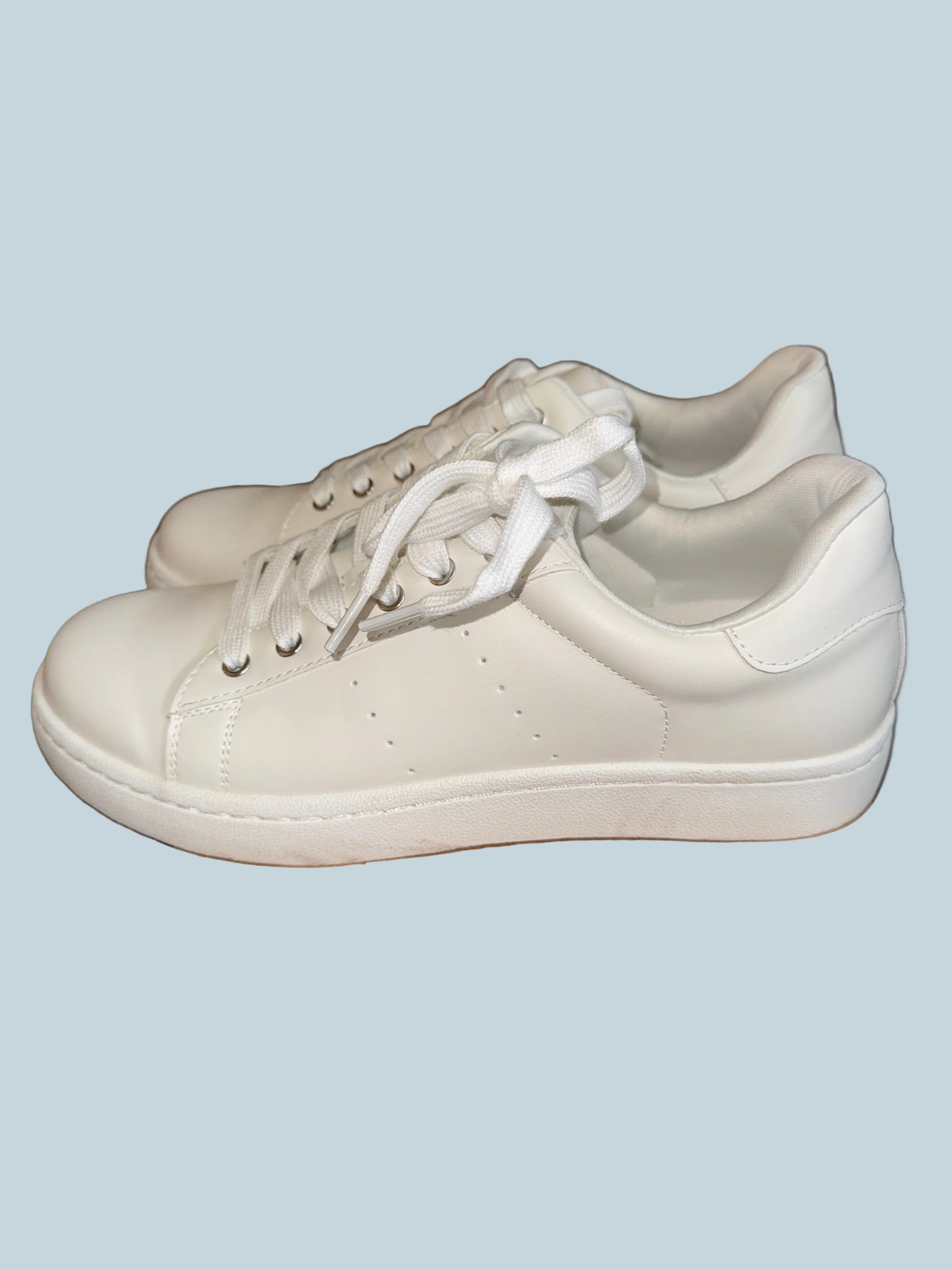 Vepose Women Walking Casual Sneakers Shoe. Like New. Size 9.5