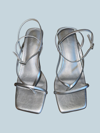 Piepiebuy Women Kitten Heeled Shoe Sandals. Like New. 8.5