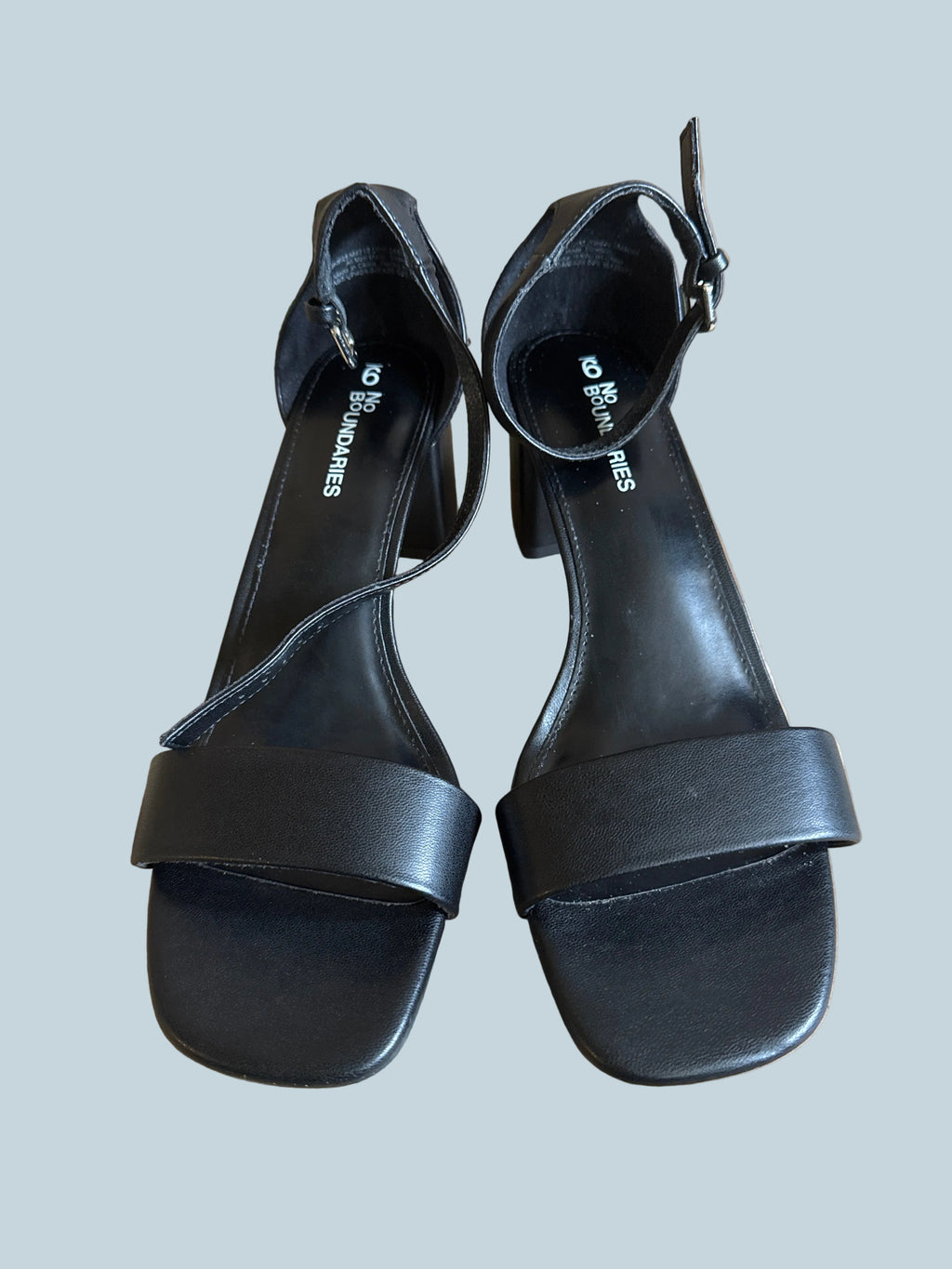 Boundaries Women Block Heeled Sandals. Size 9