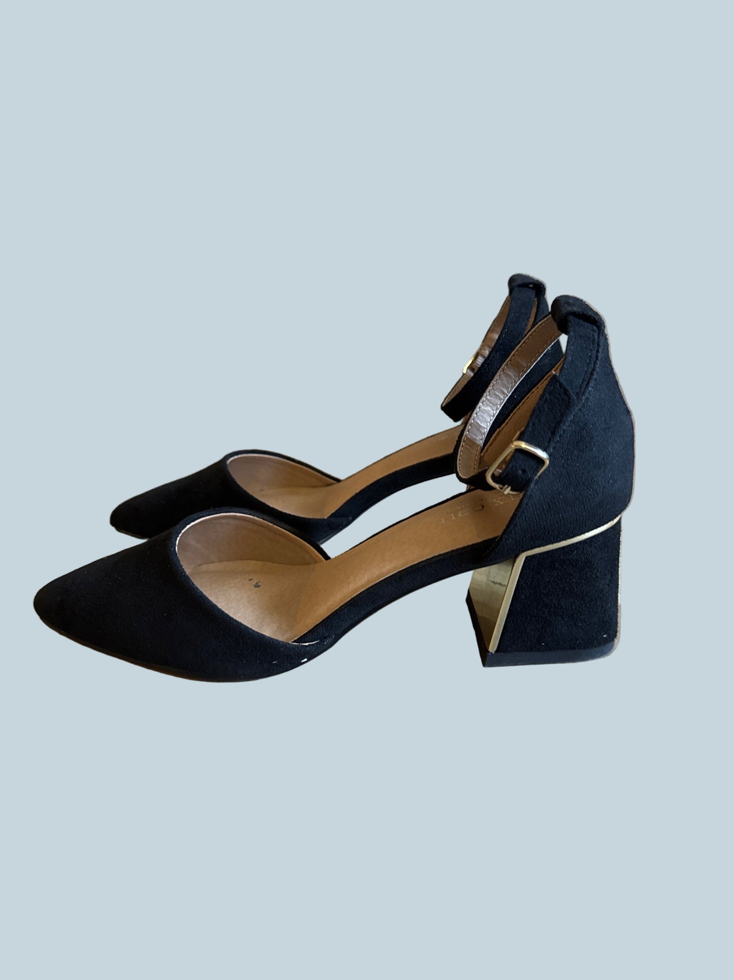 BCTEX COLL Women Block Heeled Pump Shoe Ankle Strap. Like New. Size 7