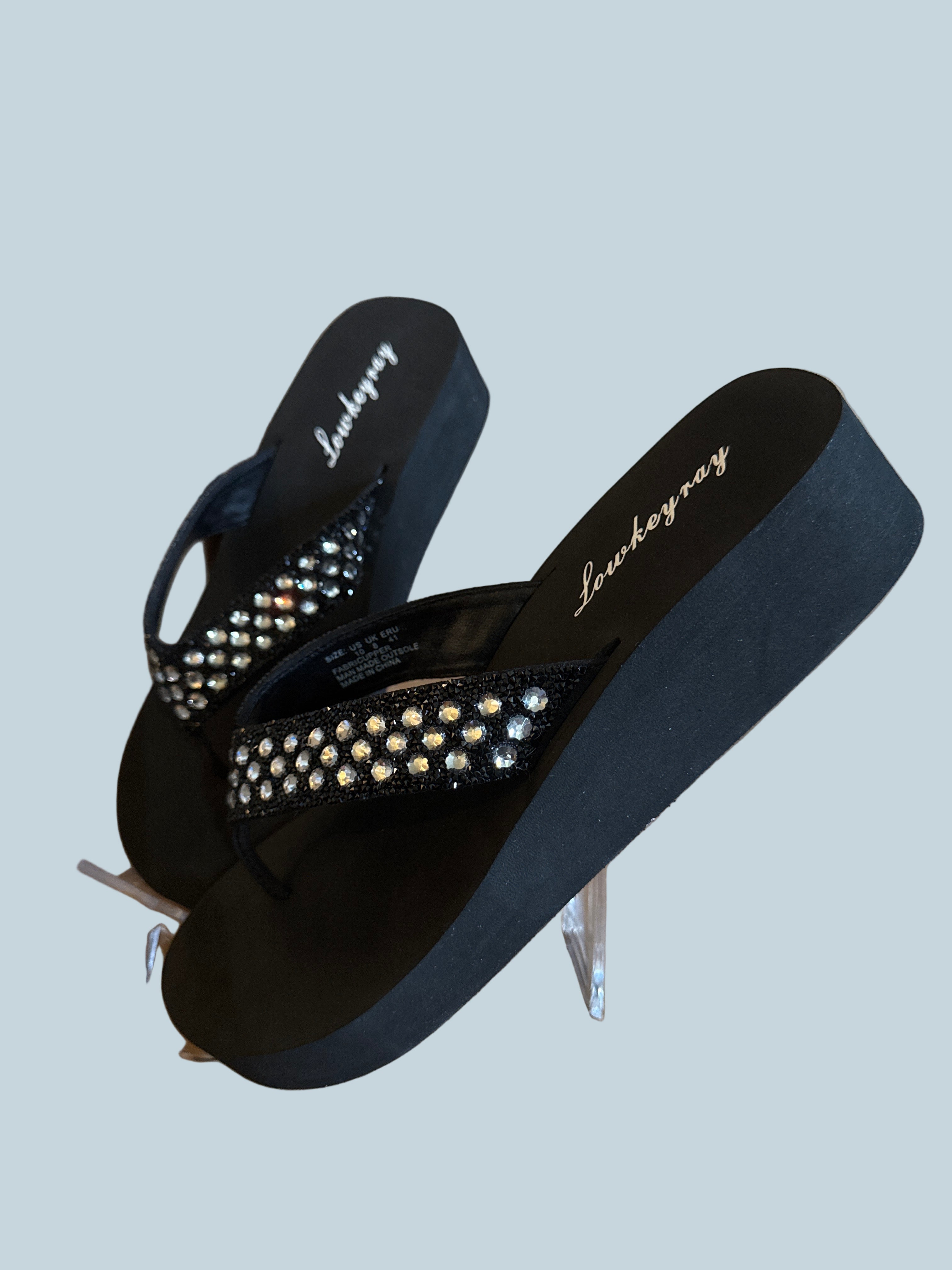 Lowkeyray Women Wedge Slide Shoe Slippers Like New. Size 10