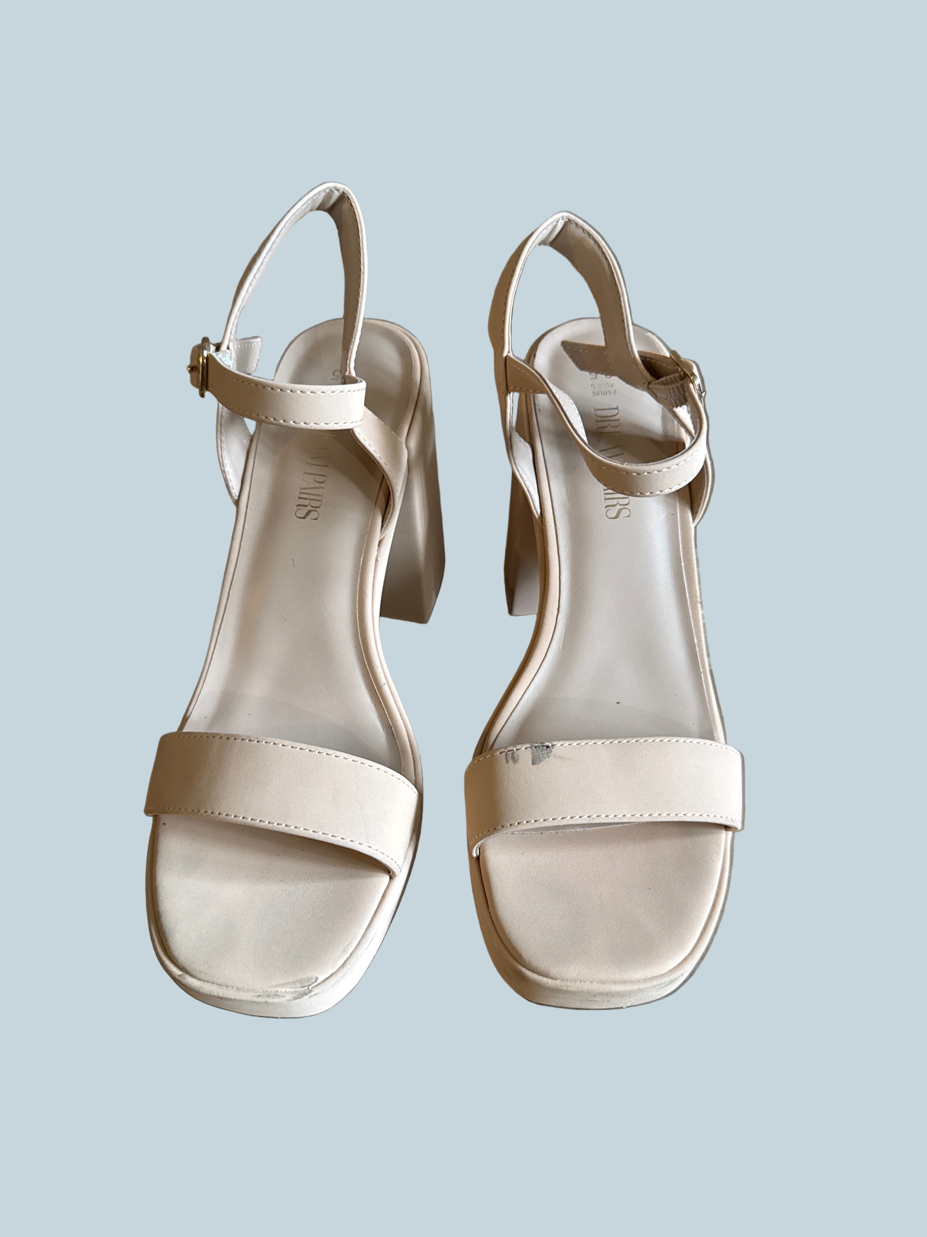 Dream Pairs Heeled Shoe Sandals. Second hand. Size 8.5