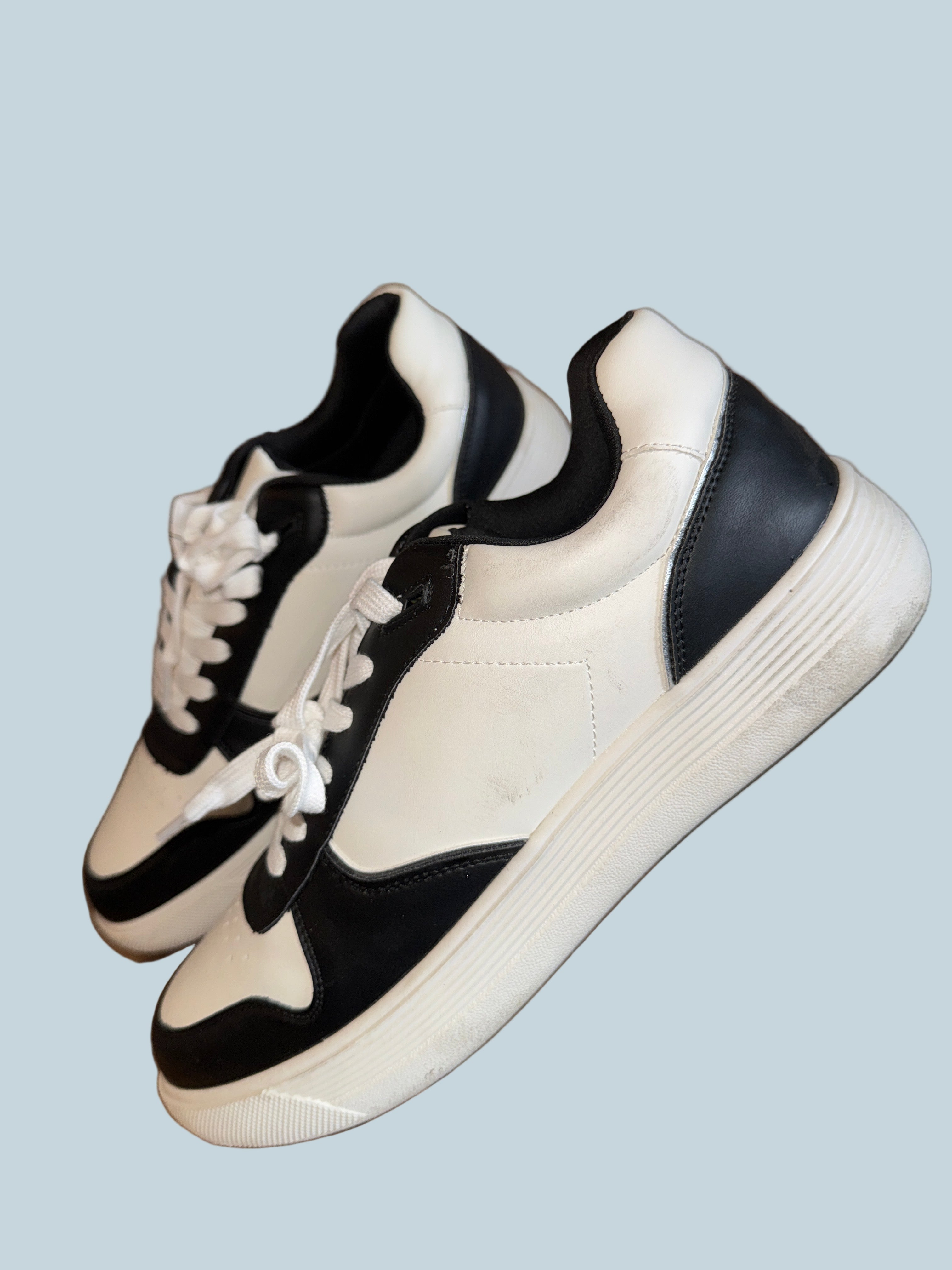 Bepose Meb Casual Walking Shoe Sneakers. Like New. Size 11