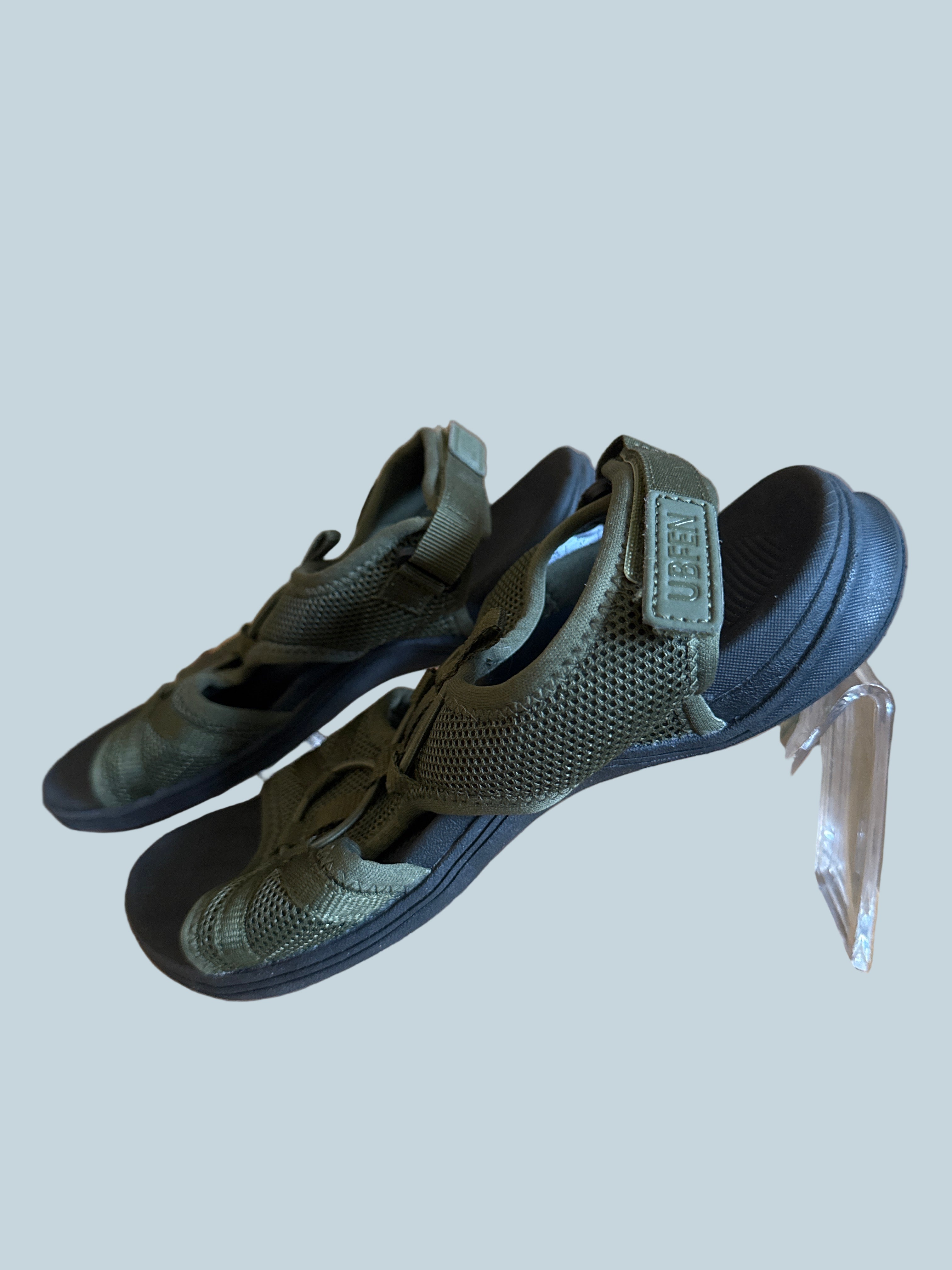 Ubfen Men Hiking Shoe Sandals. Like New. Size 37