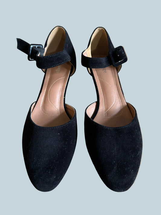 Enelauge Women Block Heeled Pump Shoe. Secondhand. Size 46