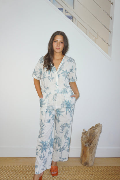 Cali Cropped Shirt in Faded Teal Palms