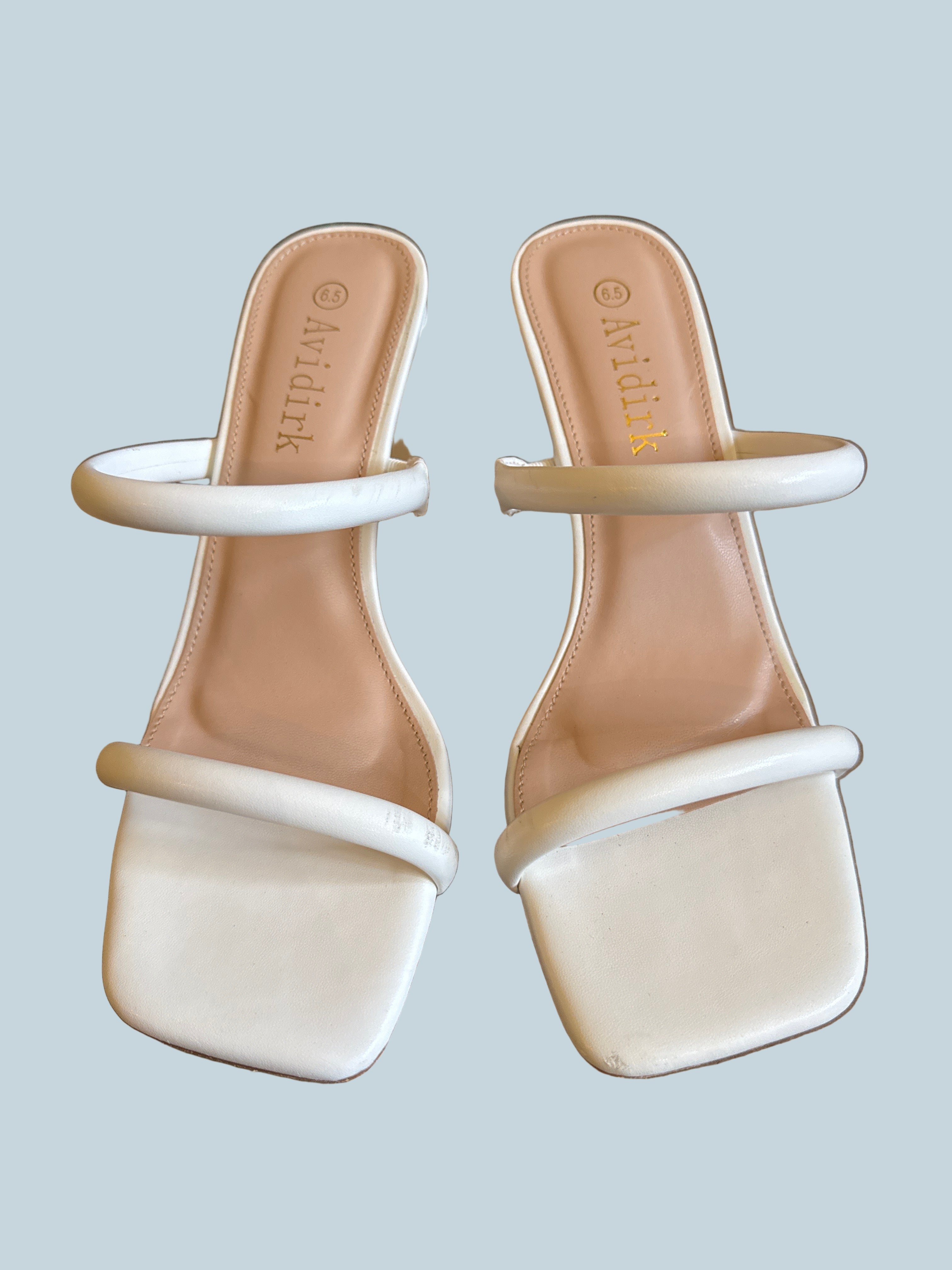 Avidirk Women Heeled Slide Sandals. Secondhand. Size 6.5