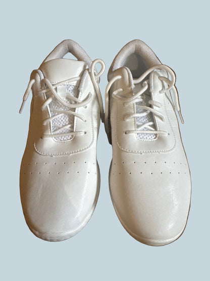 Women Dance Shoe. Like New. Size 8