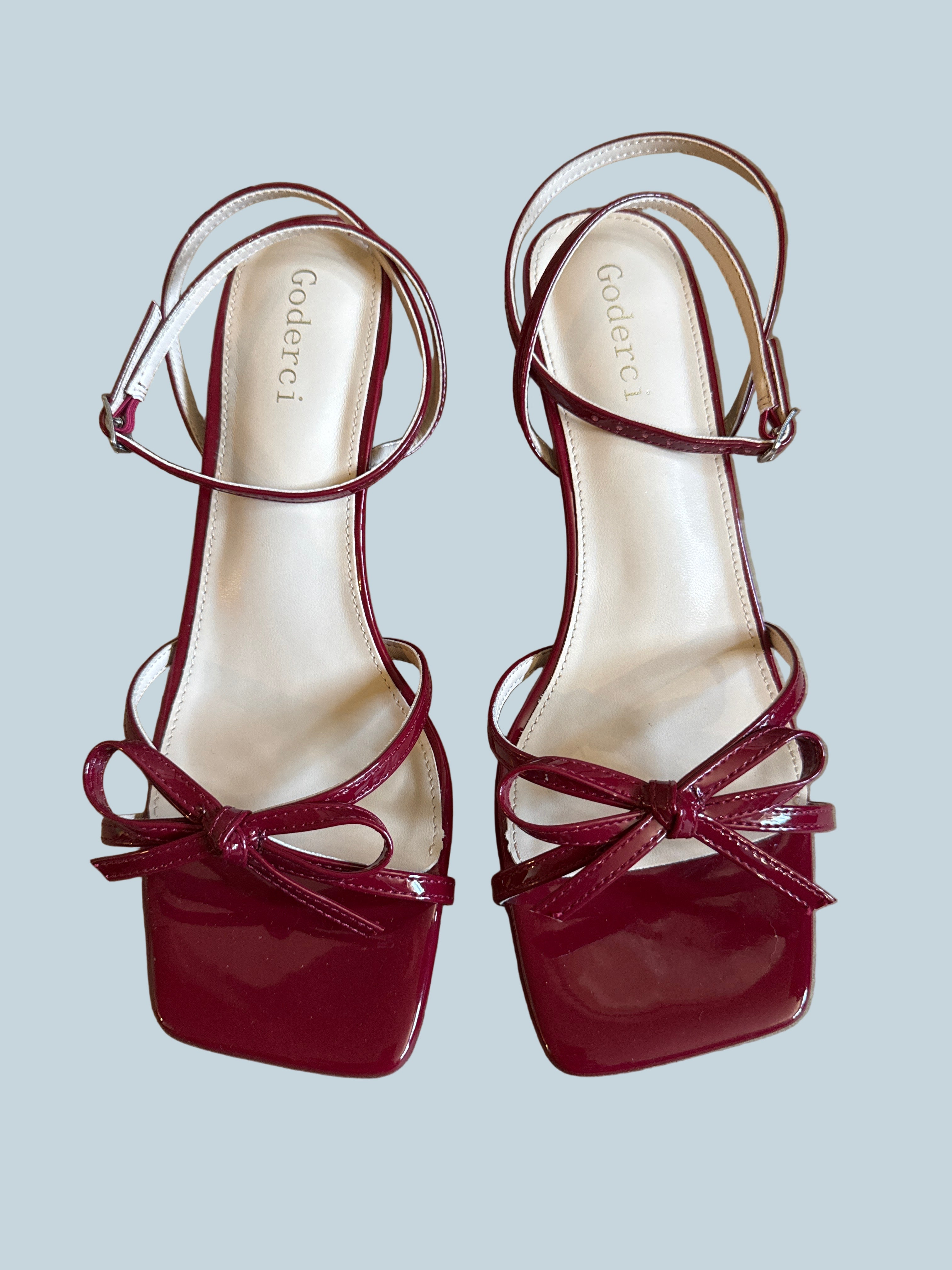 Goderci Women Kitten Heeled Sandals. Like New. Size 10