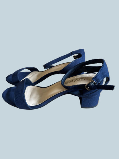 Dream Pairs Women Block Heeled Sandals. Size 10
