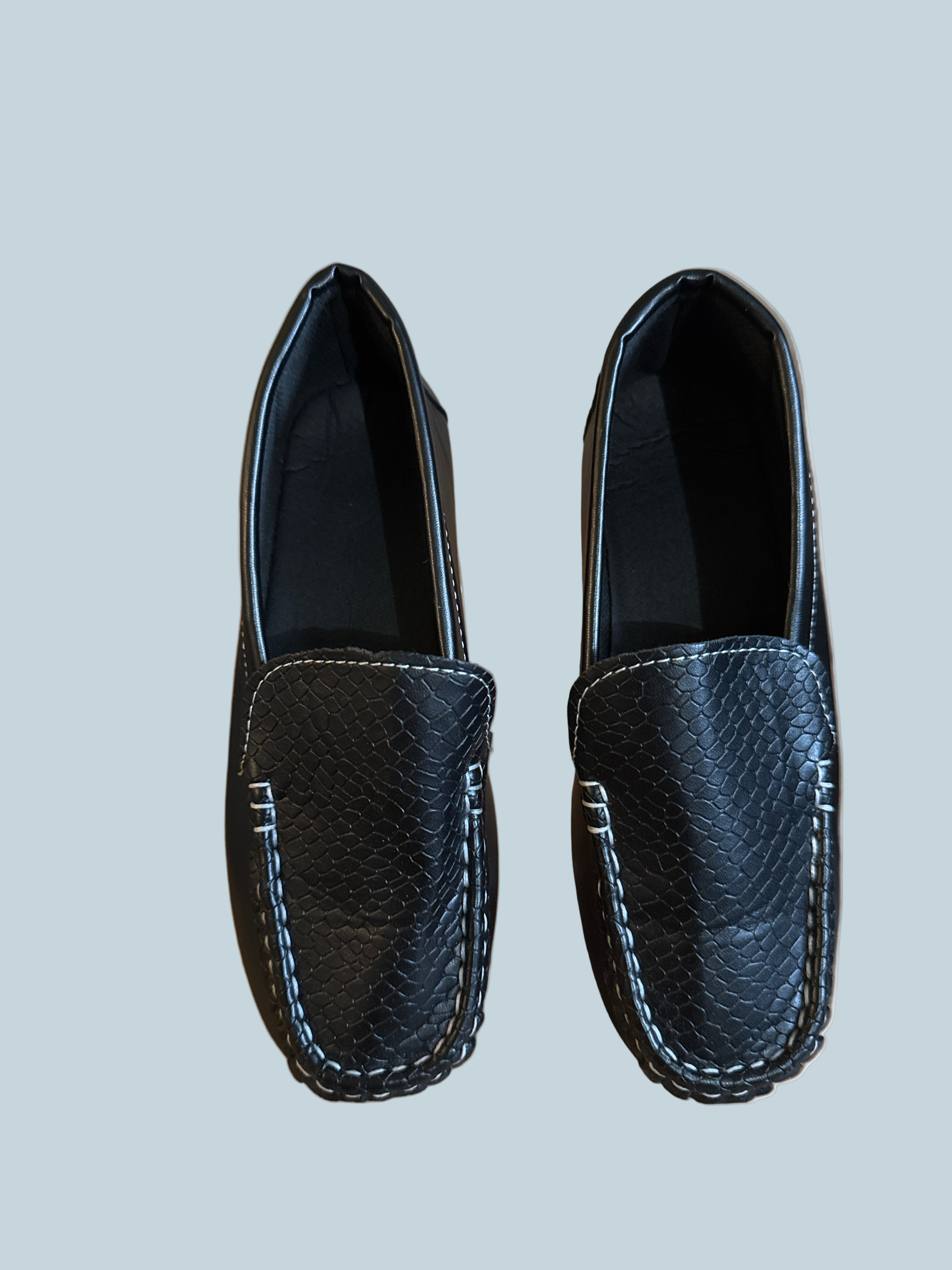 kids Girls Slip-on Dress Shoe . Like new. Size 12