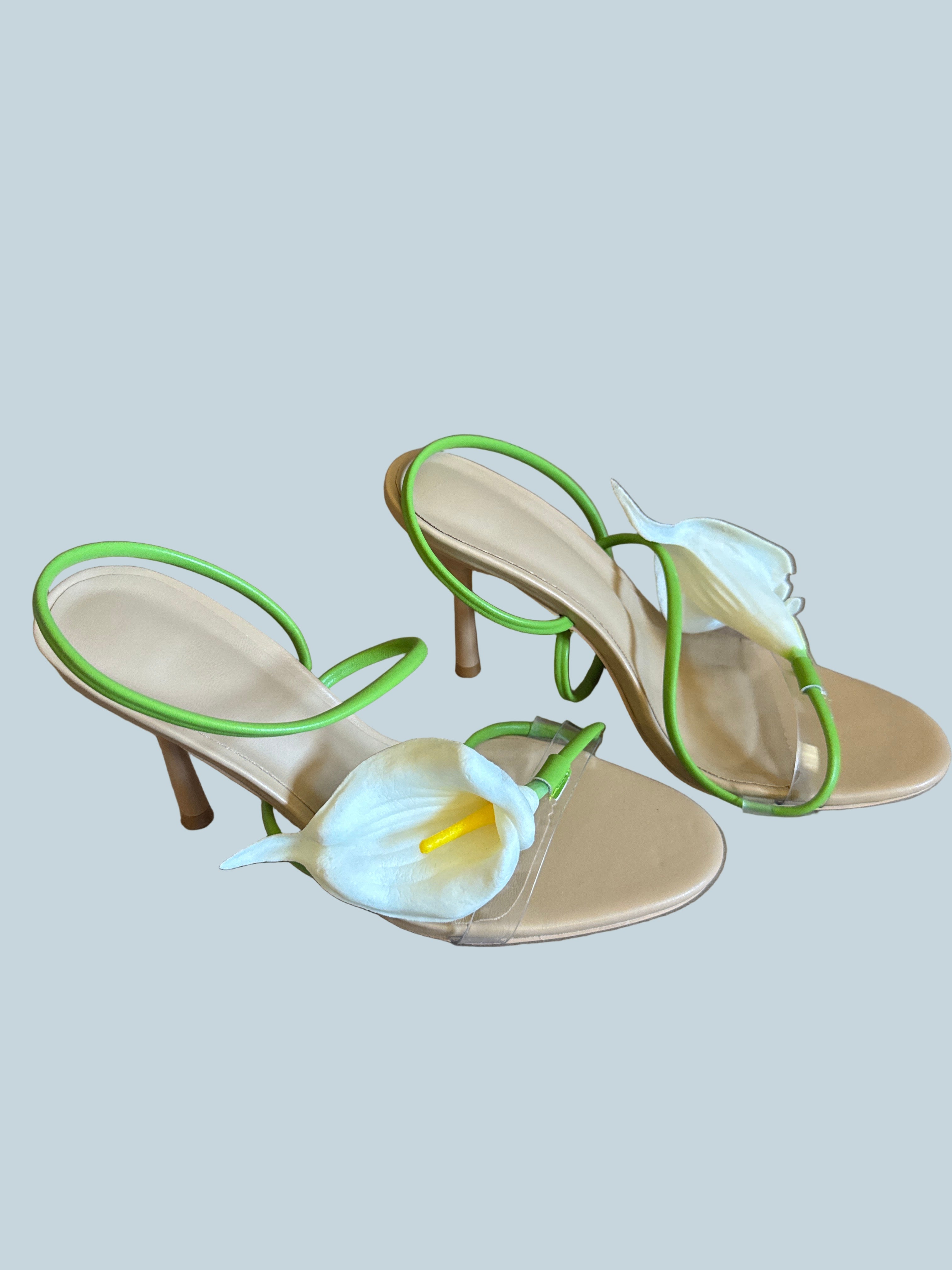 Women Heeled Shoe Sandals. Like New. Size 8.5