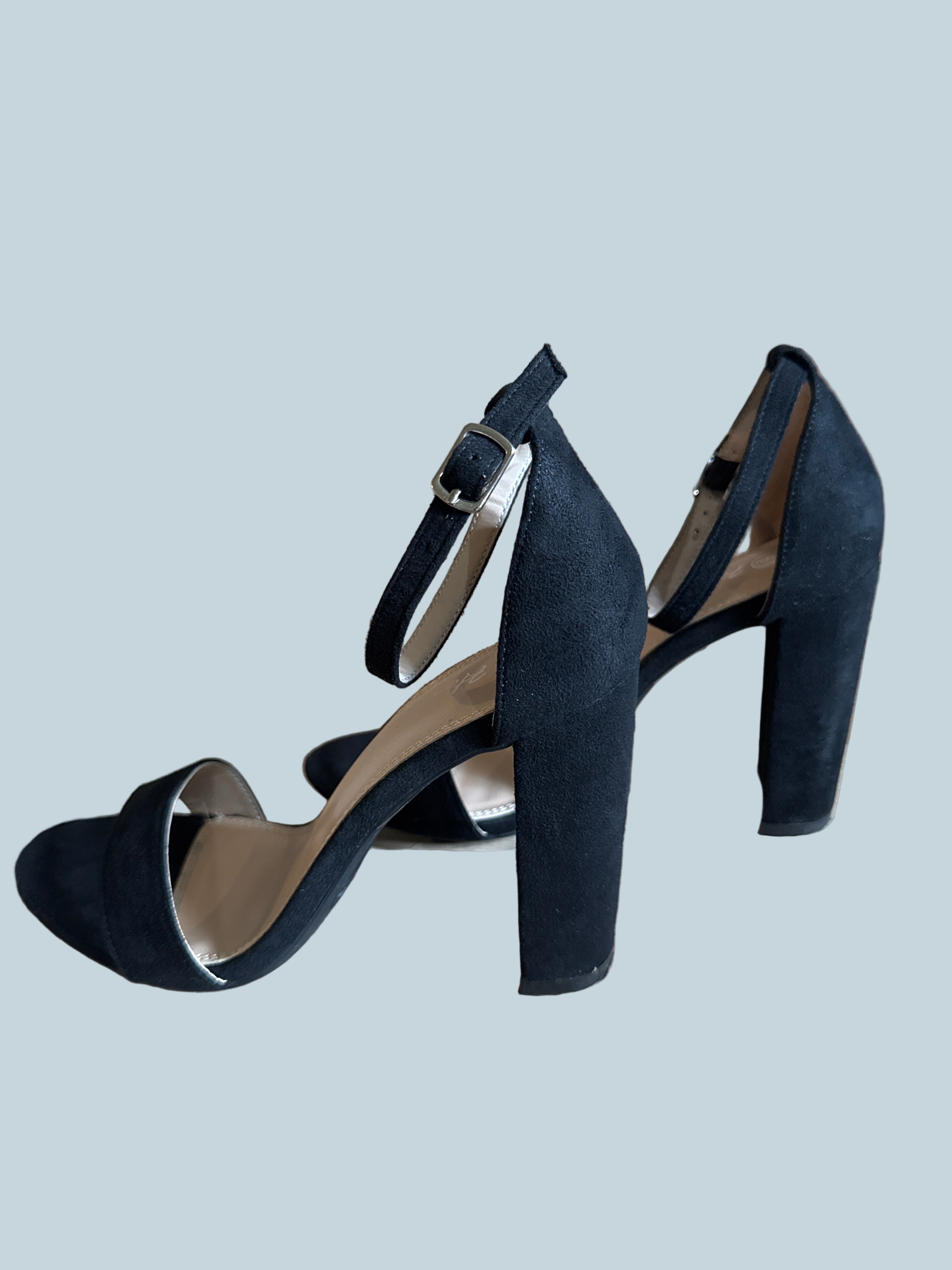 Herstyle Women High Heeled Shoe Sandals. Like New. Size 6