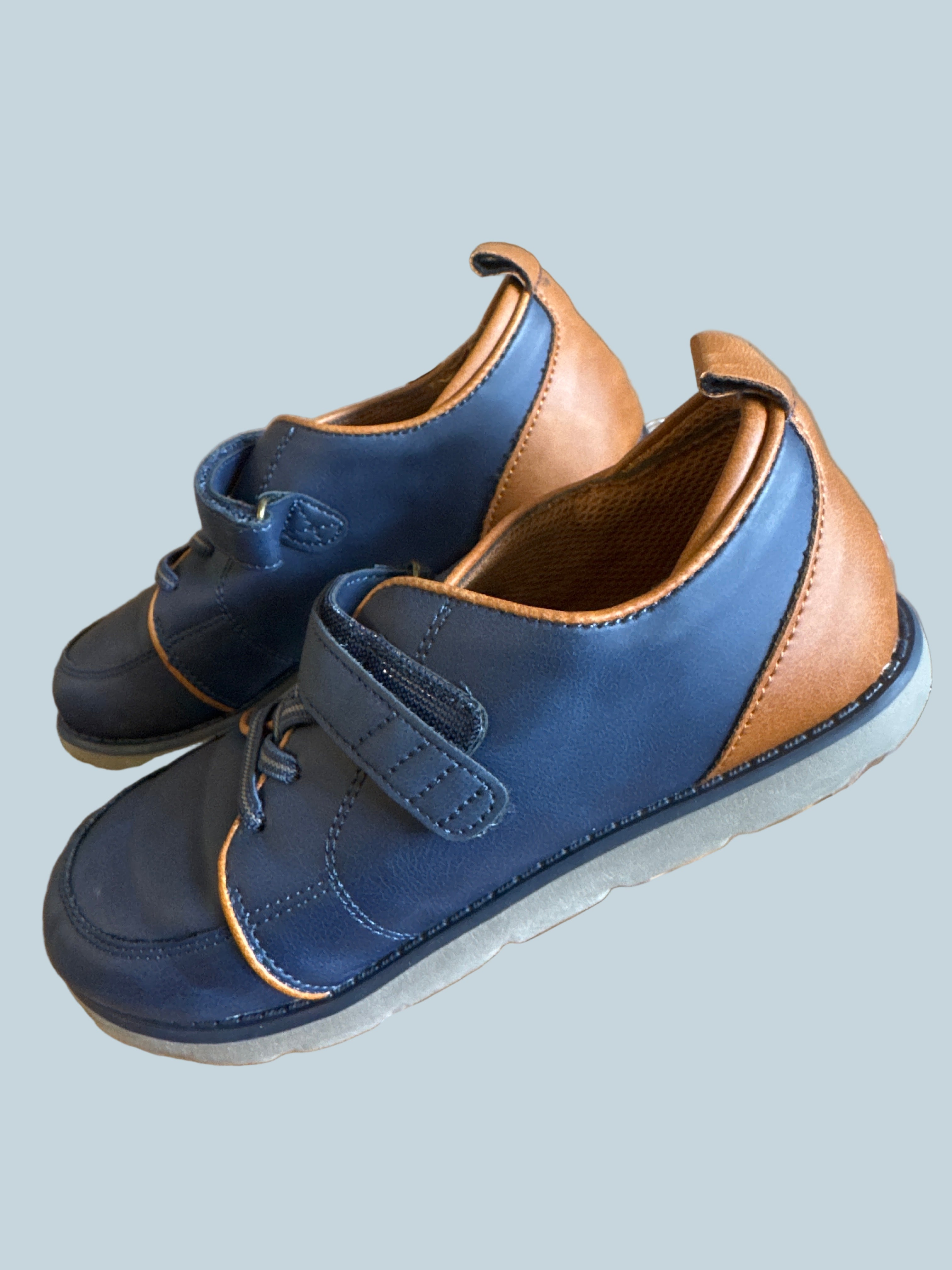 Dream Pairs Kids Boys Dress Shoe. Like New. Size 13