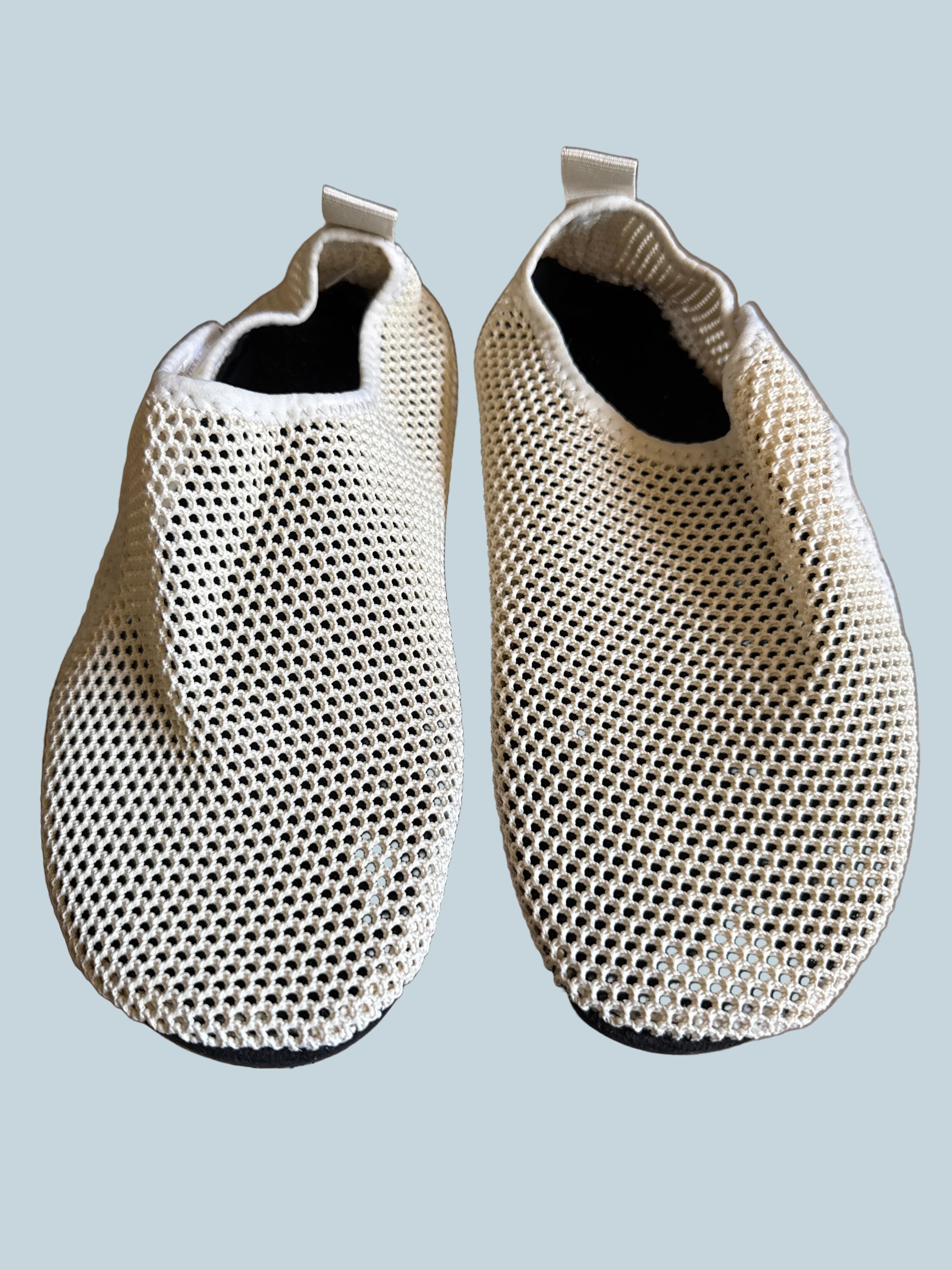 Men Water Shoe. Like New. Size 39-40