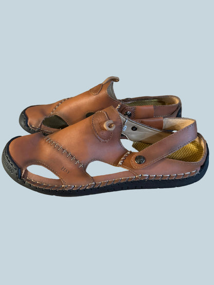 HSY Men Shoe Sandals. Like New. Size 45