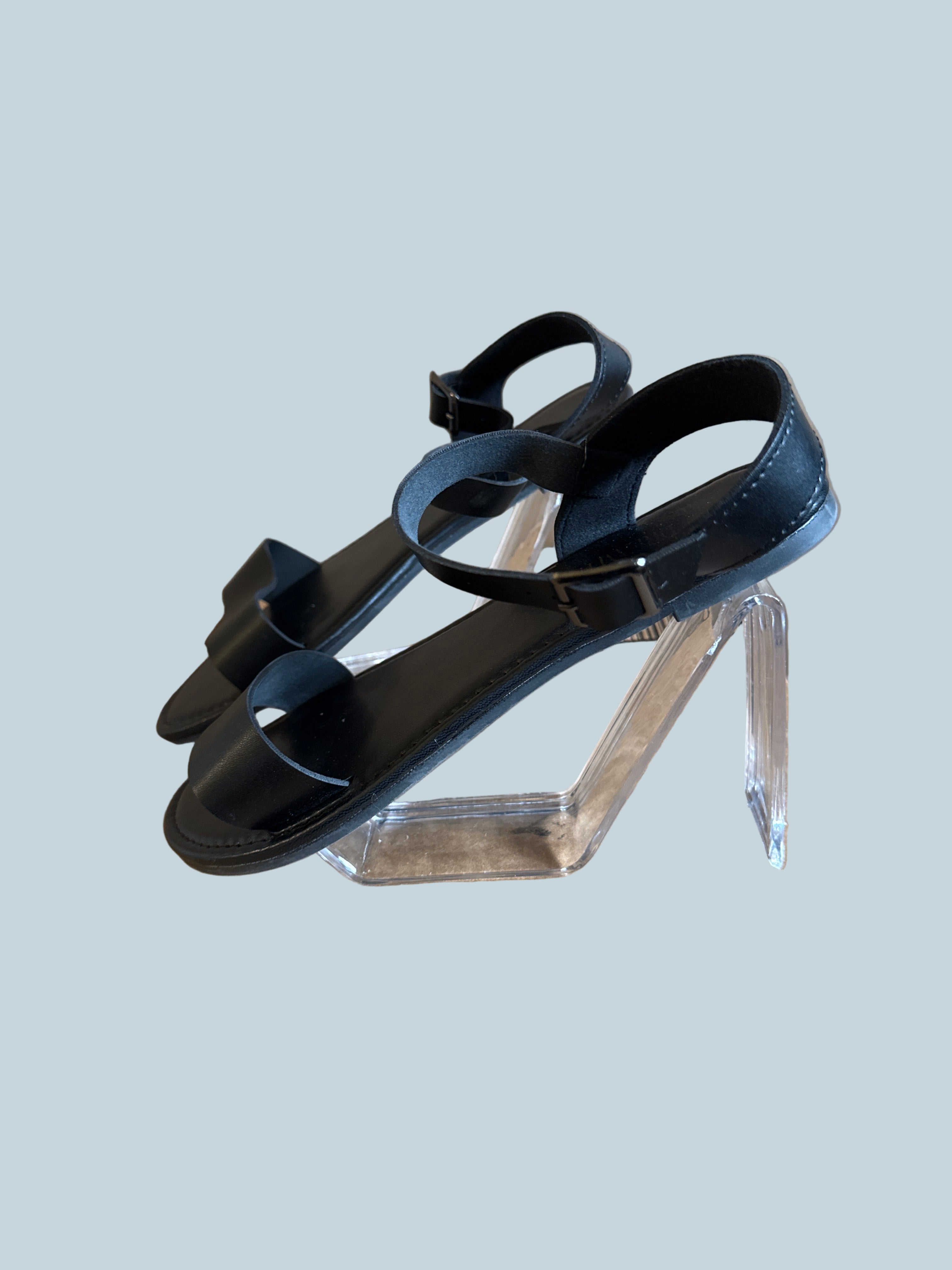 Dream Pairs Shoe Sandals. Like New. Size 8