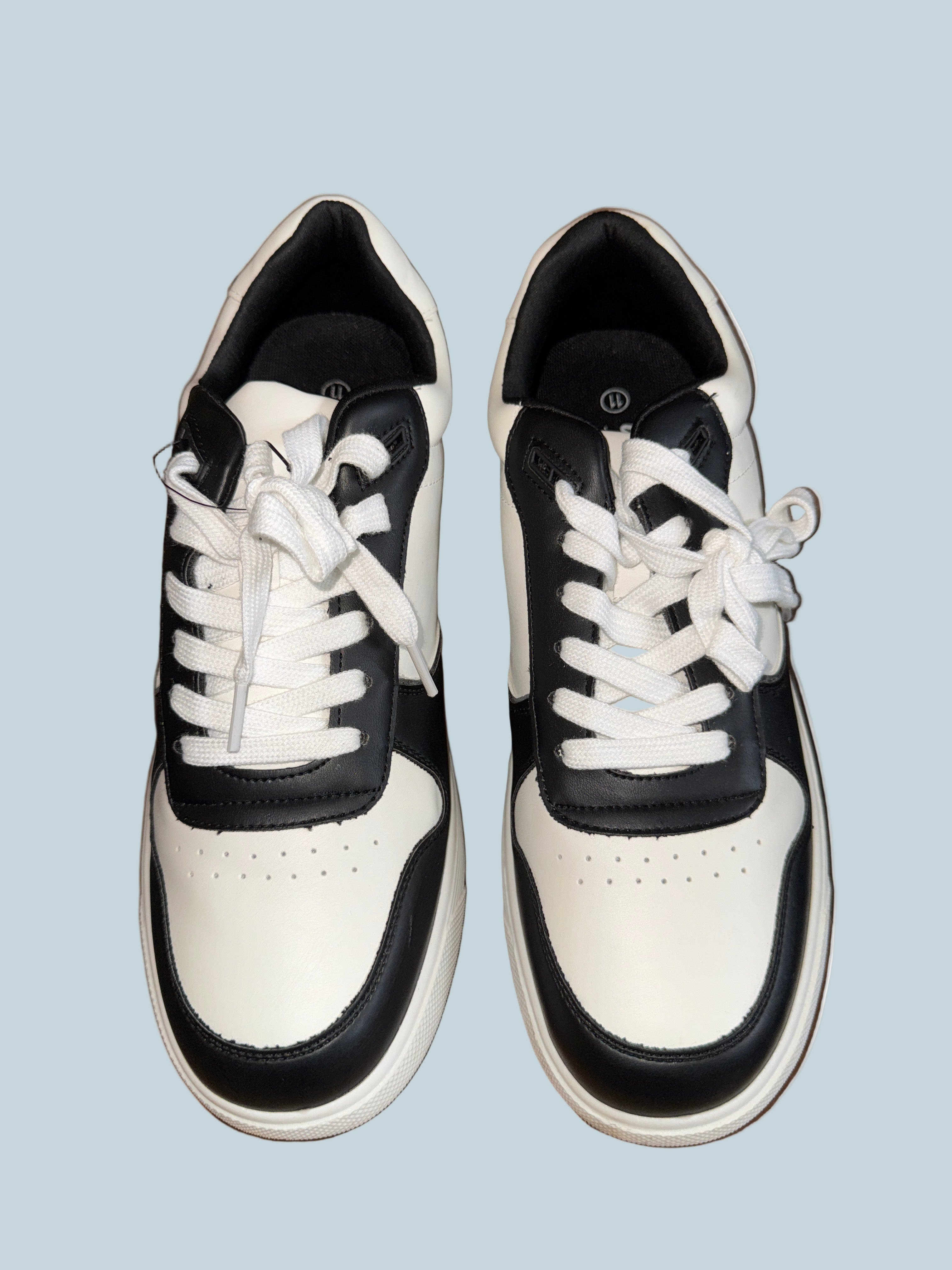 Bepose Meb Casual Walking Shoe Sneakers. Like New. Size 11