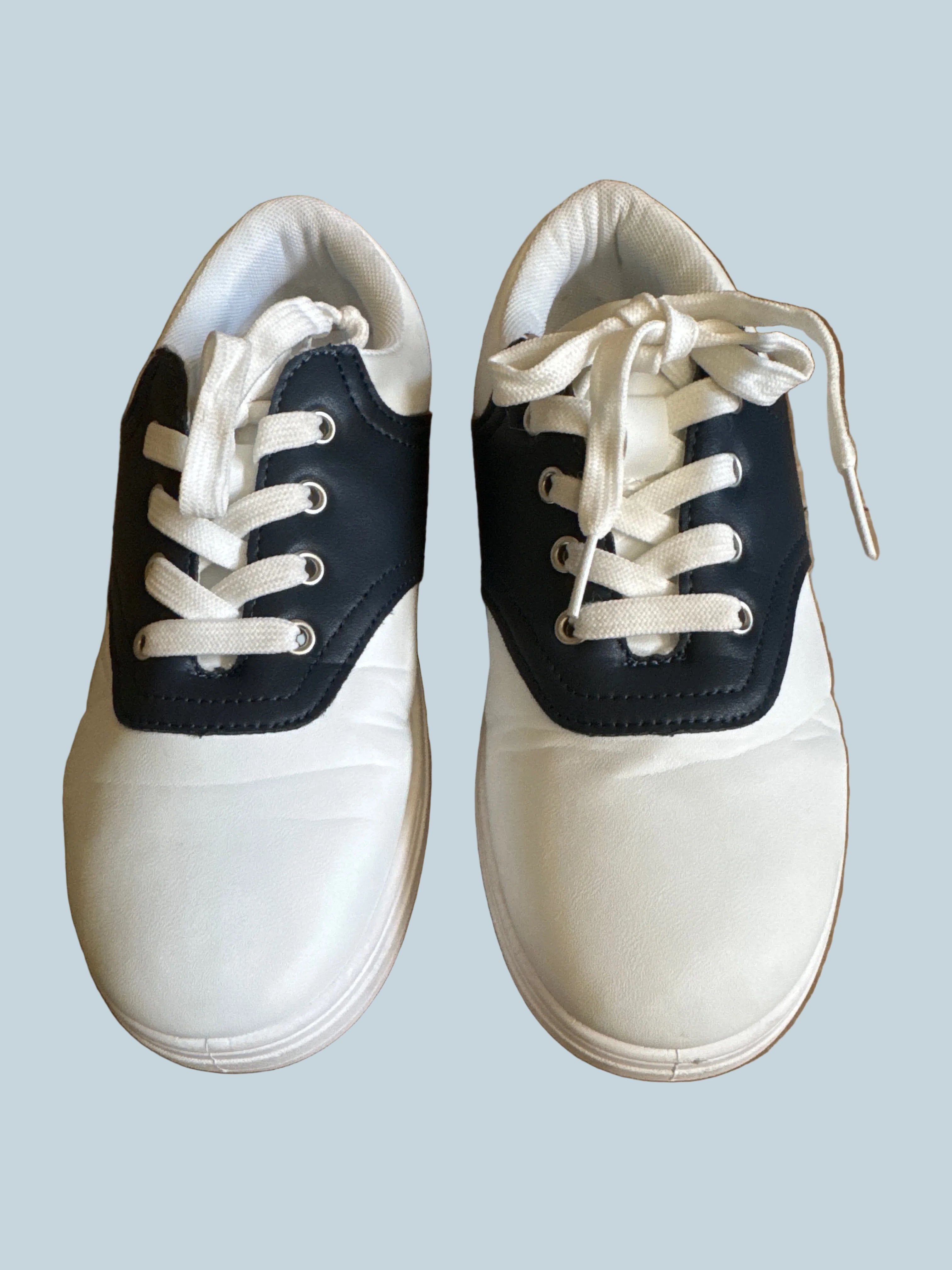 French Toast Boys Girls Canvas Secondhand. Little Kids. Size 3