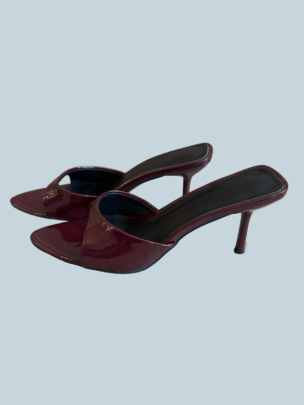 QIV Women Heeled Slide Sandals. Like New. Size 9