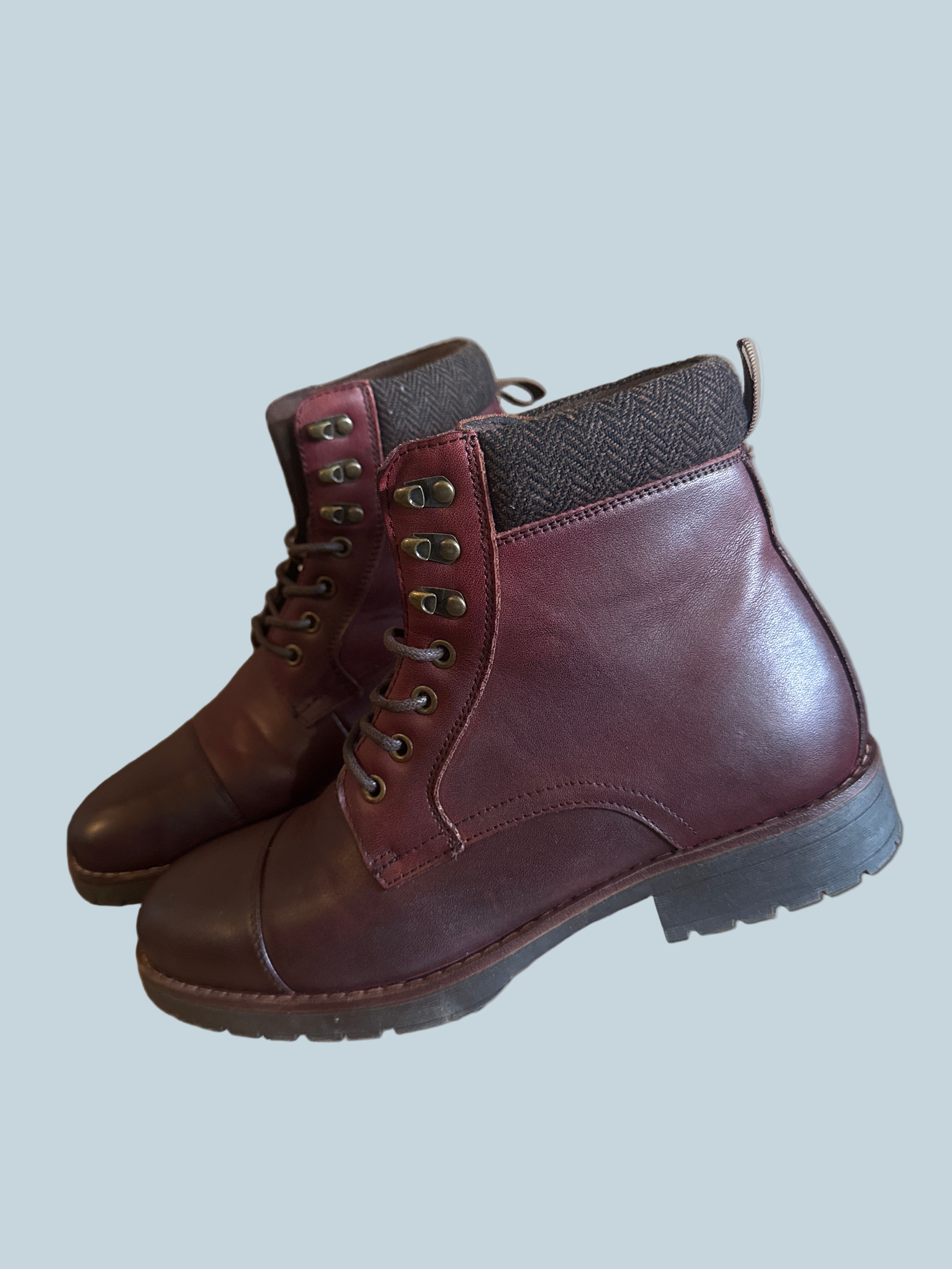 Vostey Milan Men Waterproof Casual Boots. Like New. Size 9