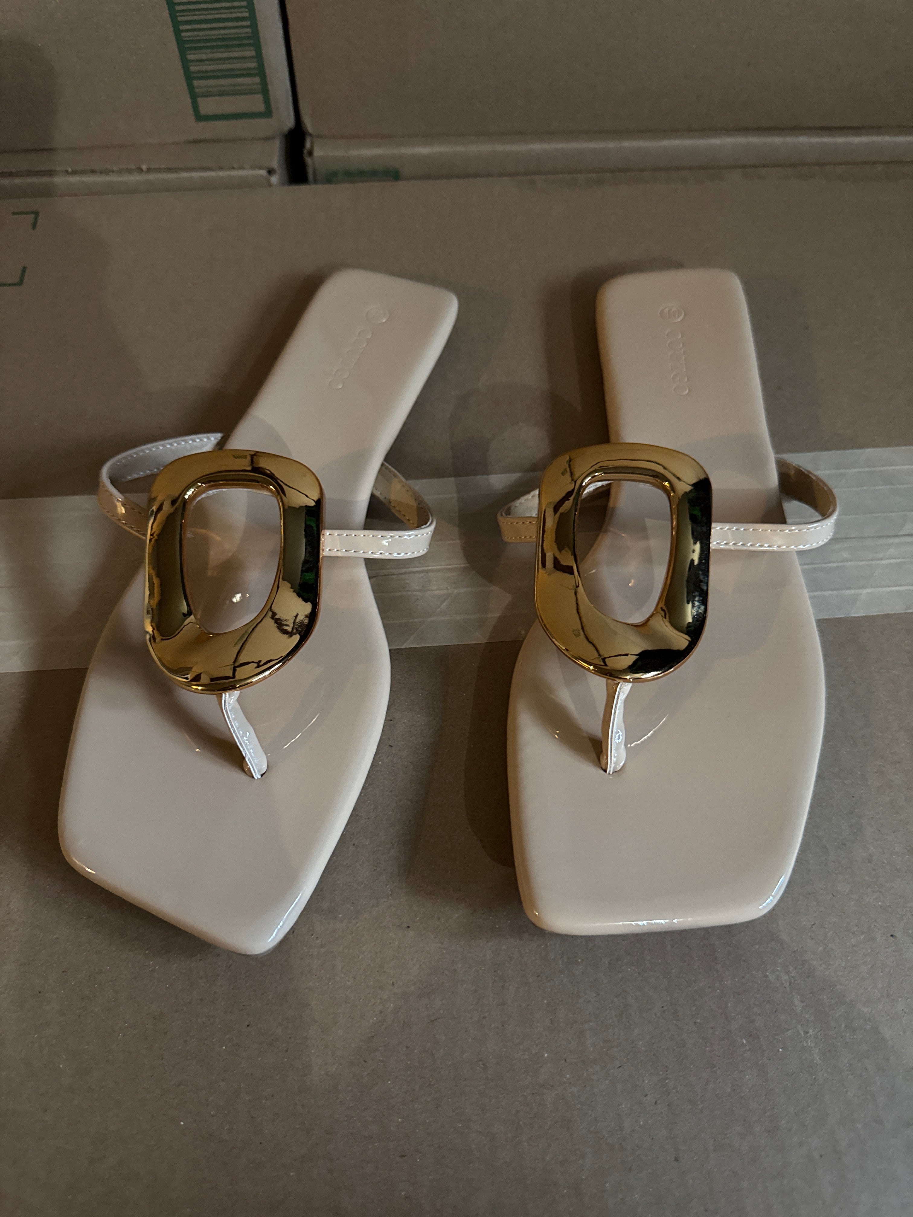 Coutigo Women Slide Shoe Sandals. Like New. Size 10