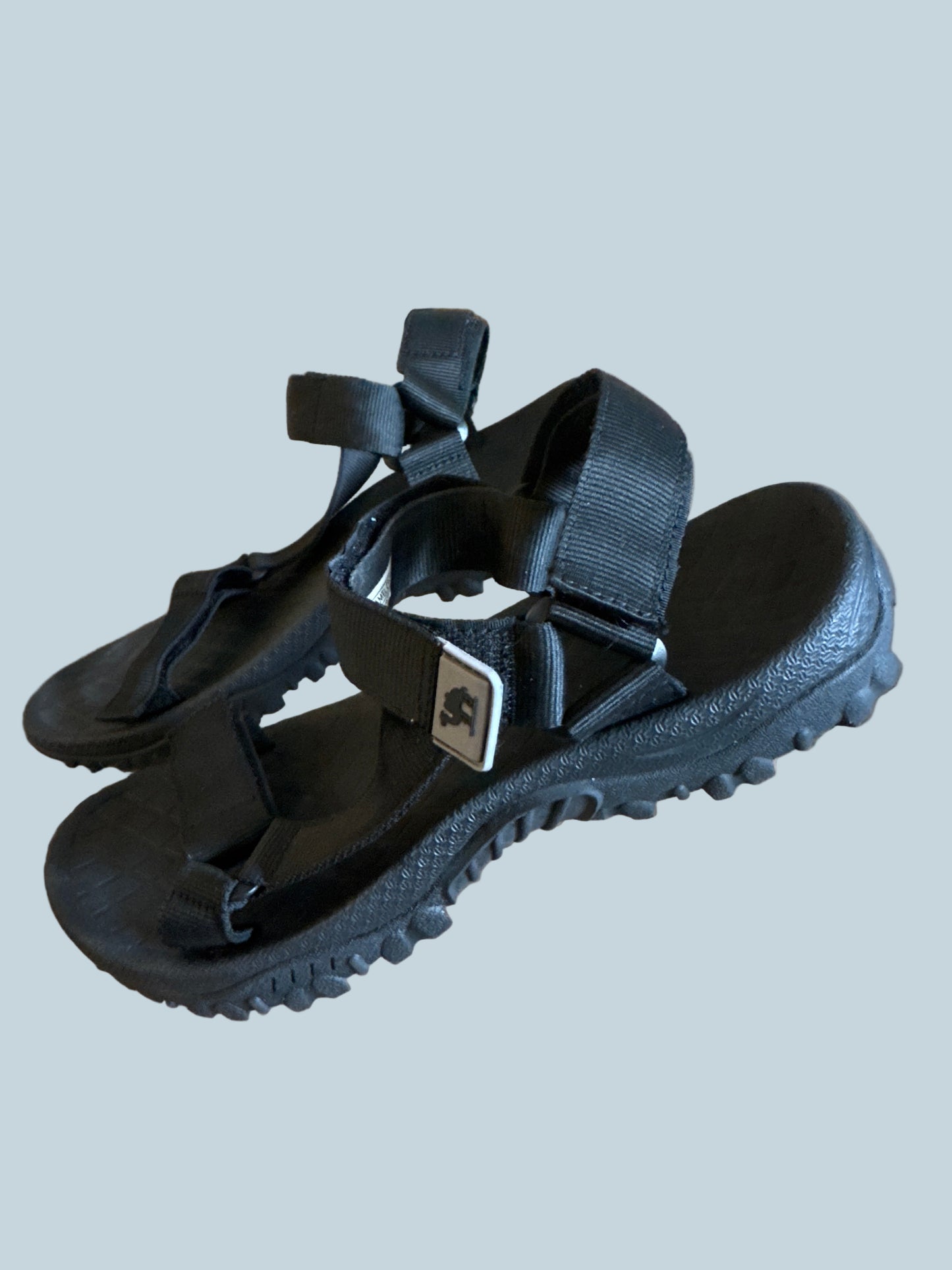 Camel Crown Men Hiking Shoe Sandals. Like New. Size 8