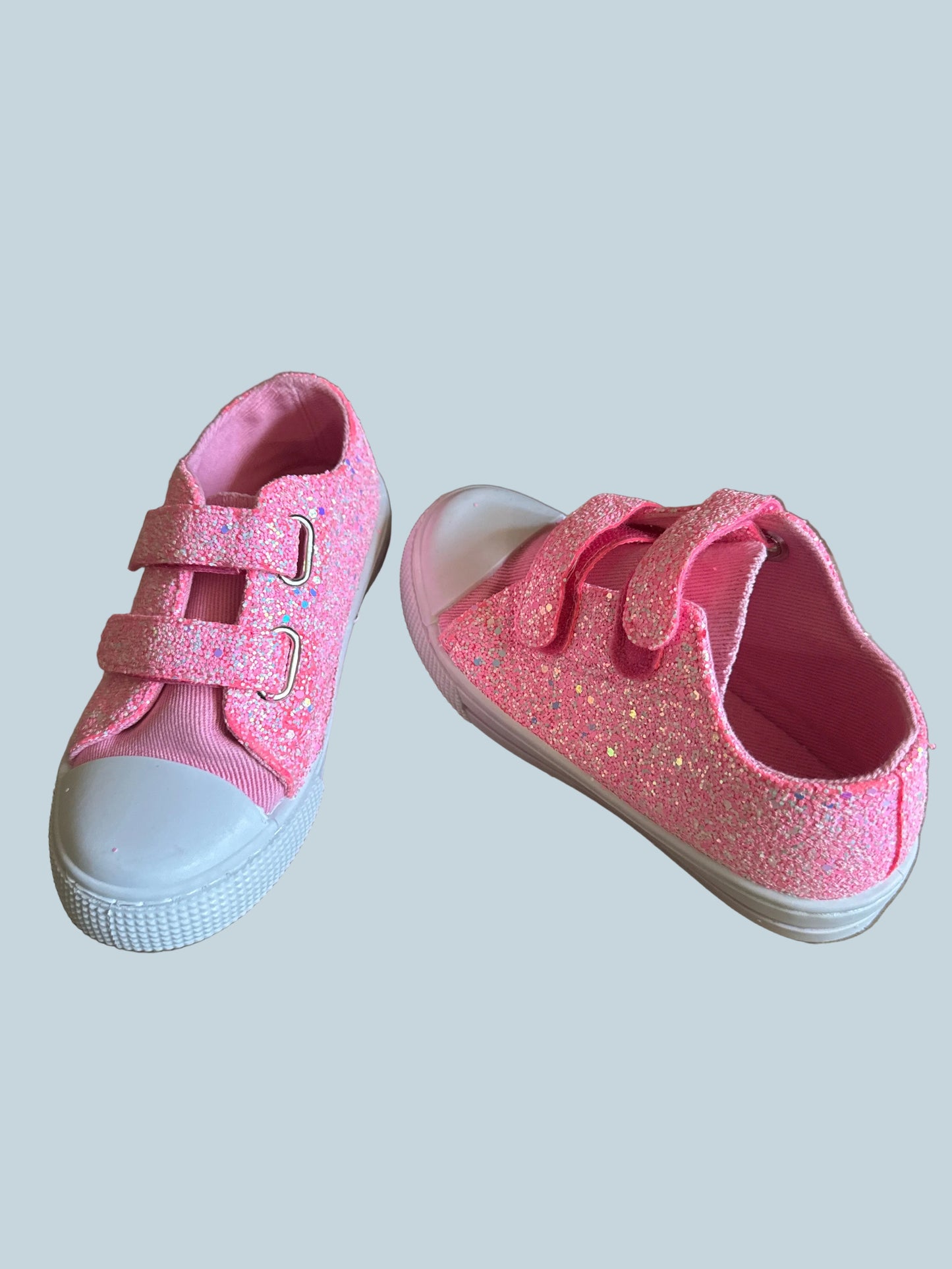 Slip-on Girls Canvas Shoe Flat. Like New. Kids Size 12