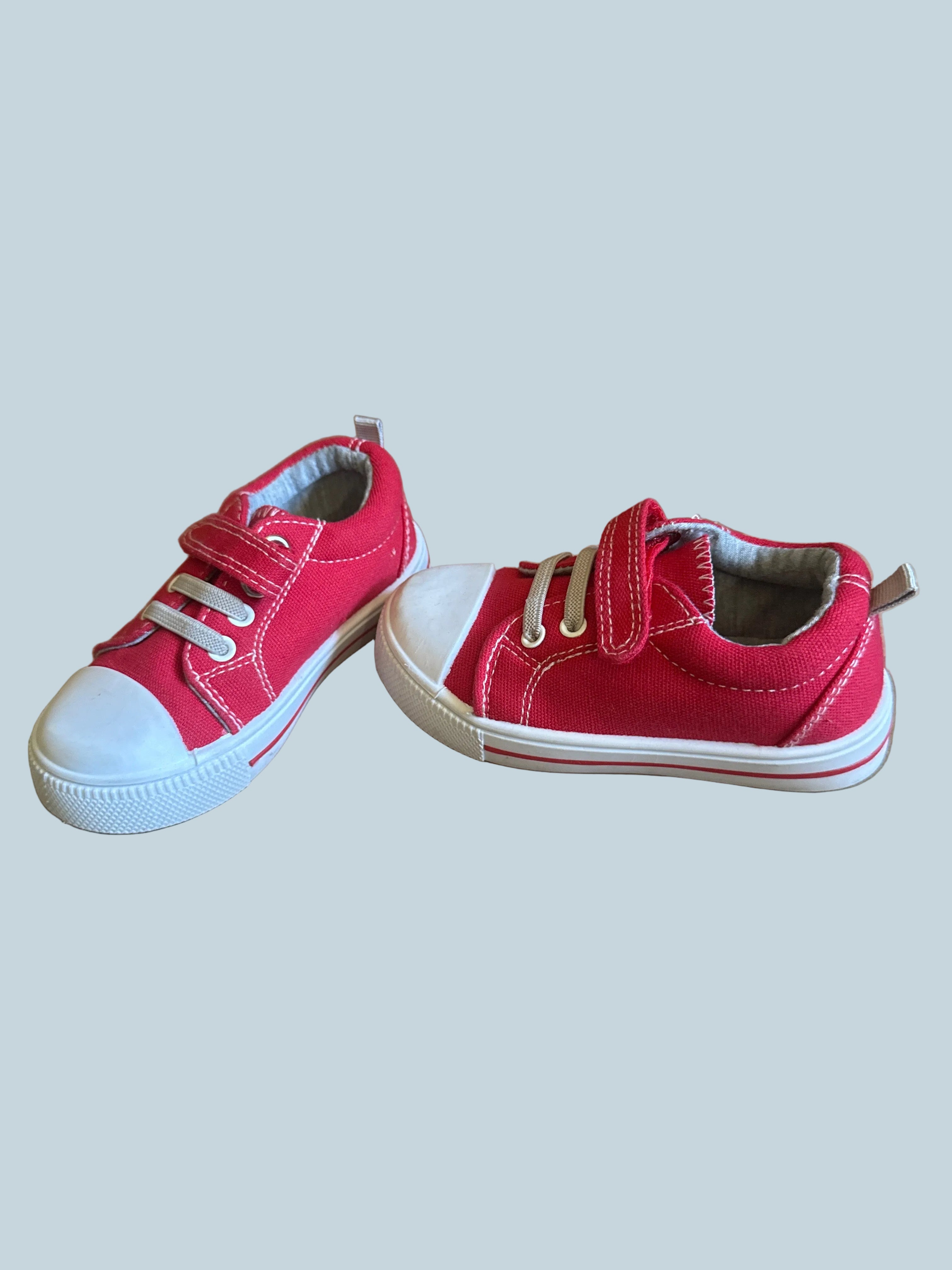 Kid Slip-on Boys  Girls Shoe Sneaker Canvas. Like New. Toddler Size 6