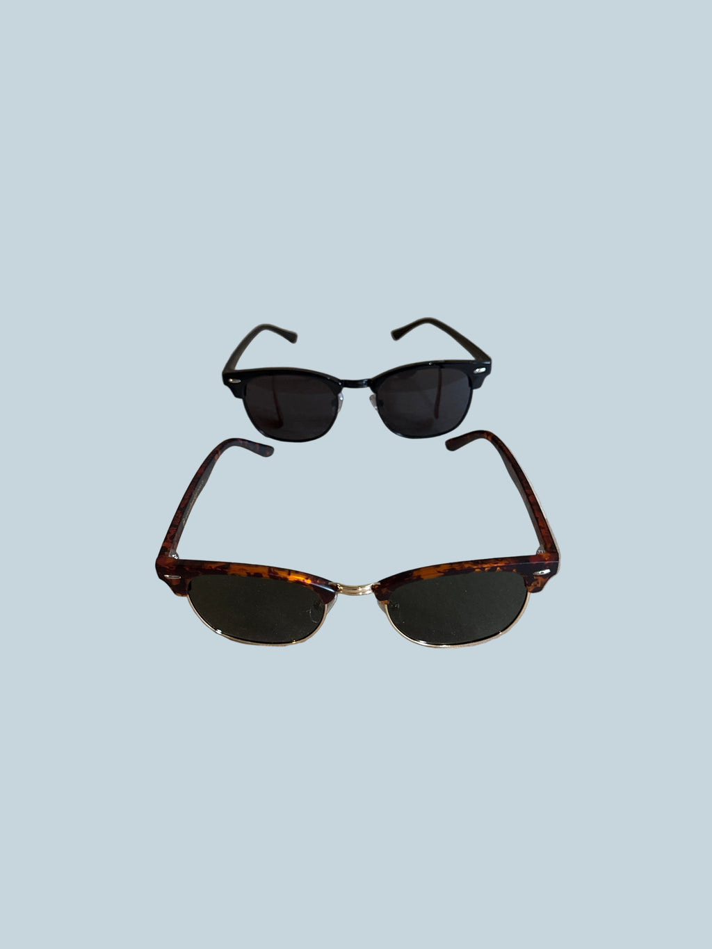 Sunglasses. Like New. Set.