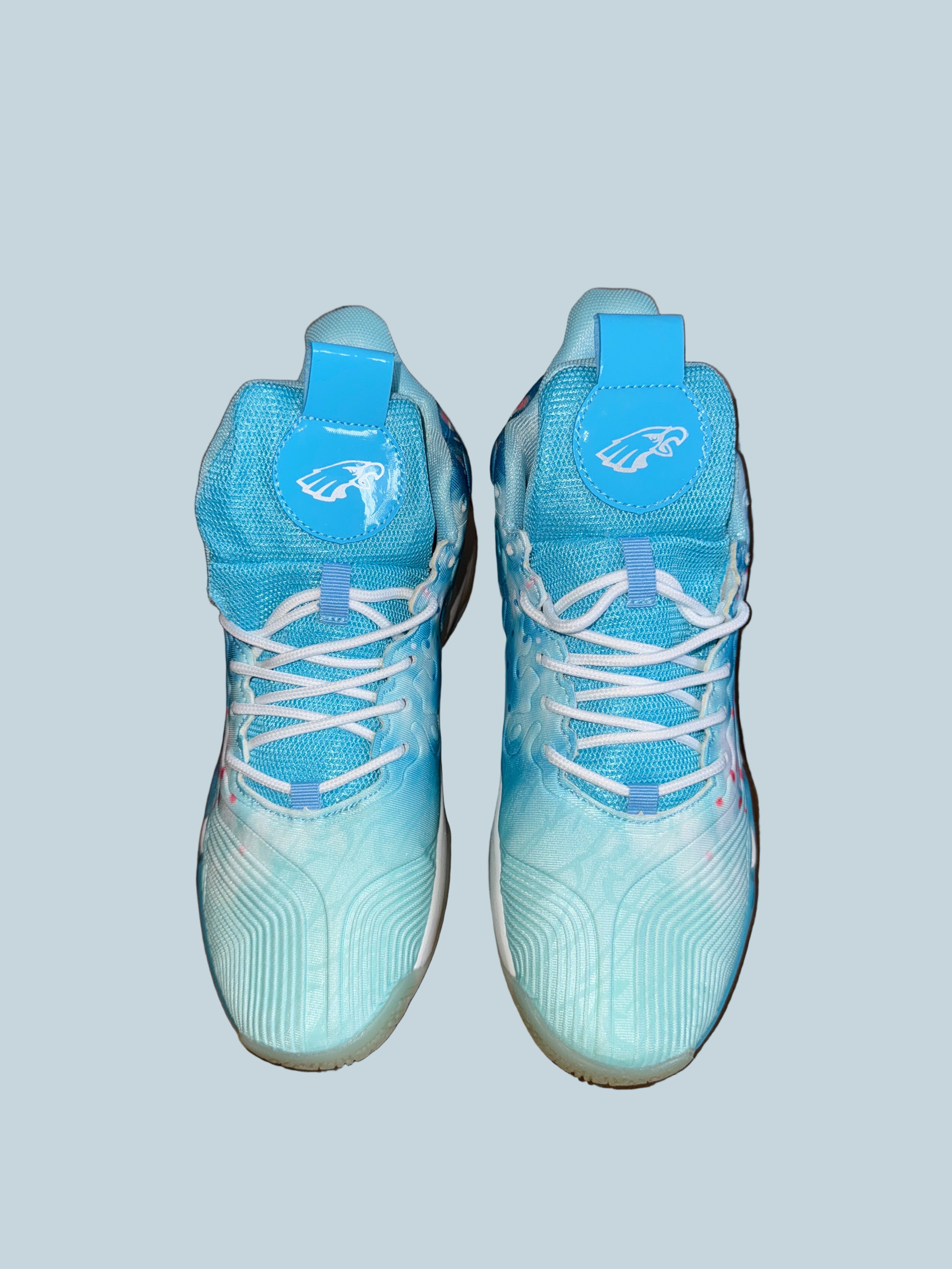 Men basketball shoes. Like New. Size 7