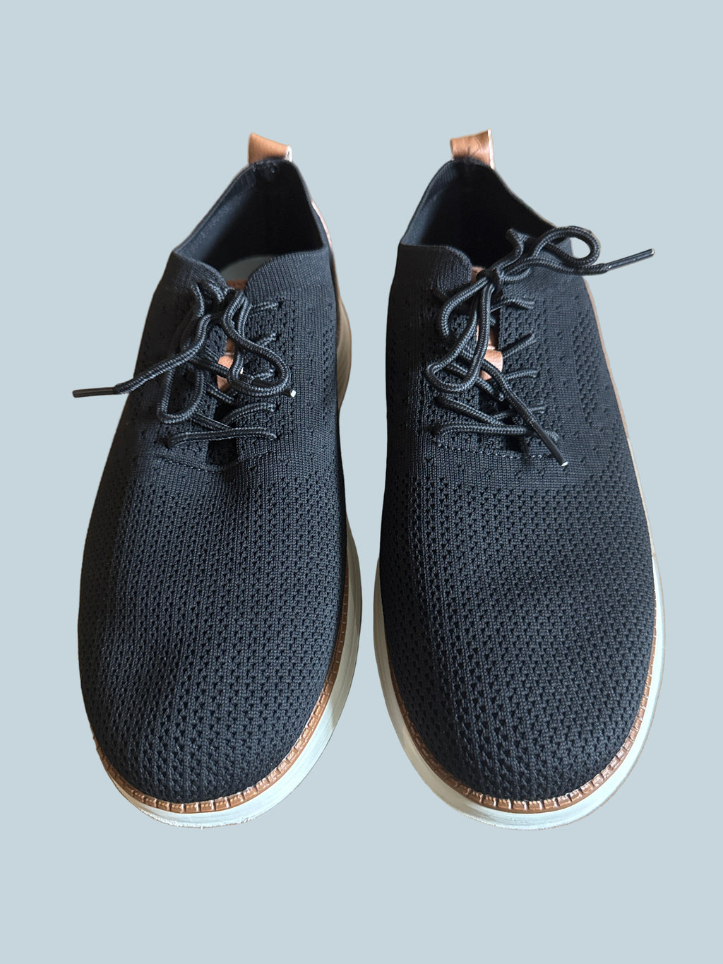 Vilocy Men Casual Walking Shoe. Like  New. Size 44