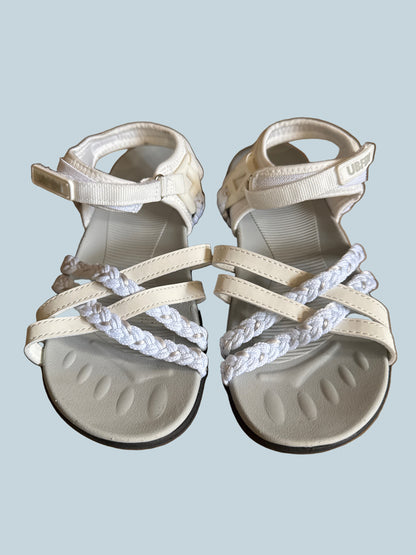 Ubfen. Women Hiking Sandals Shoe. Like New. Size 36