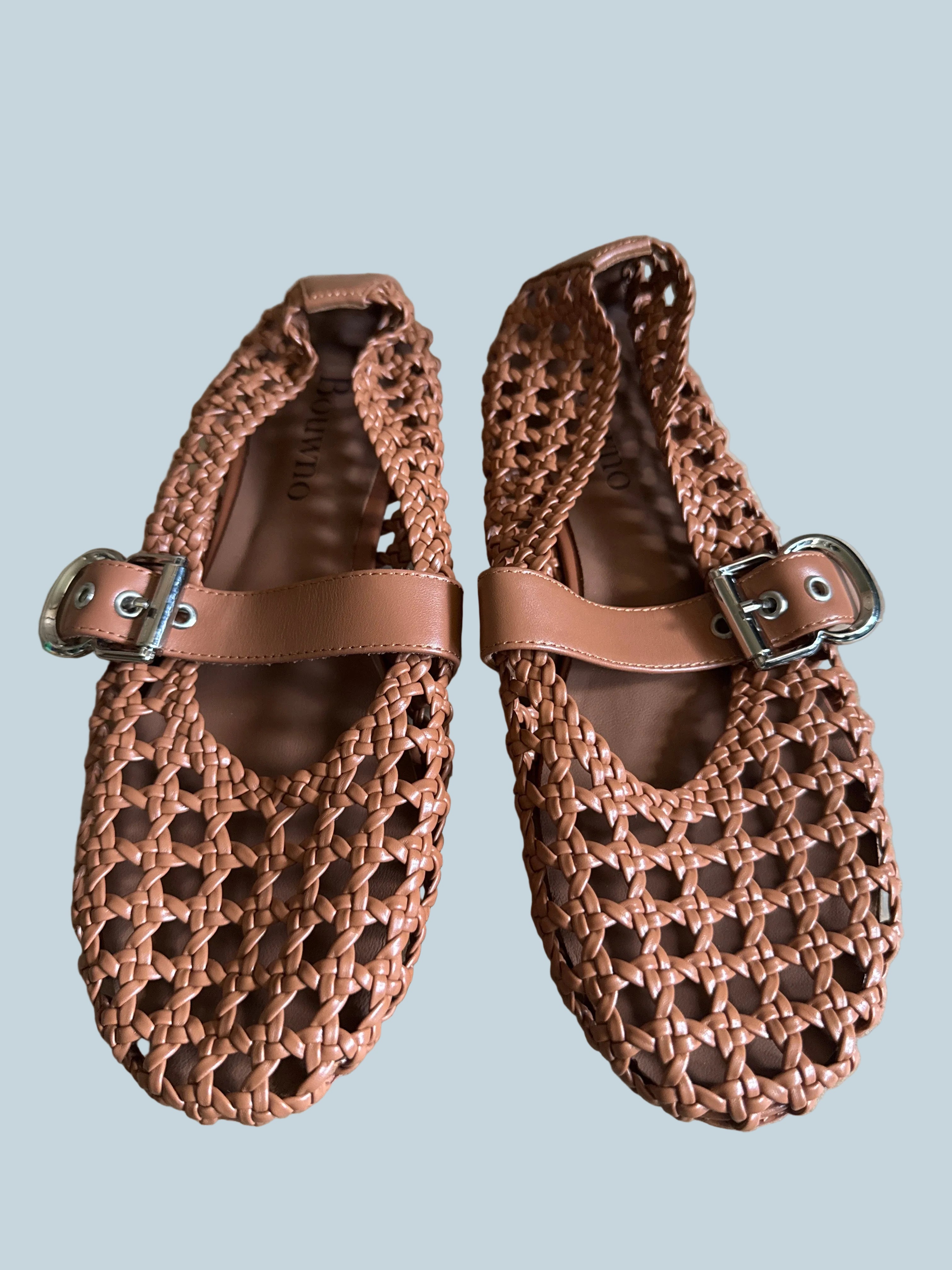 Women Braided Ballet Flat Shoe. Like New. Size 8