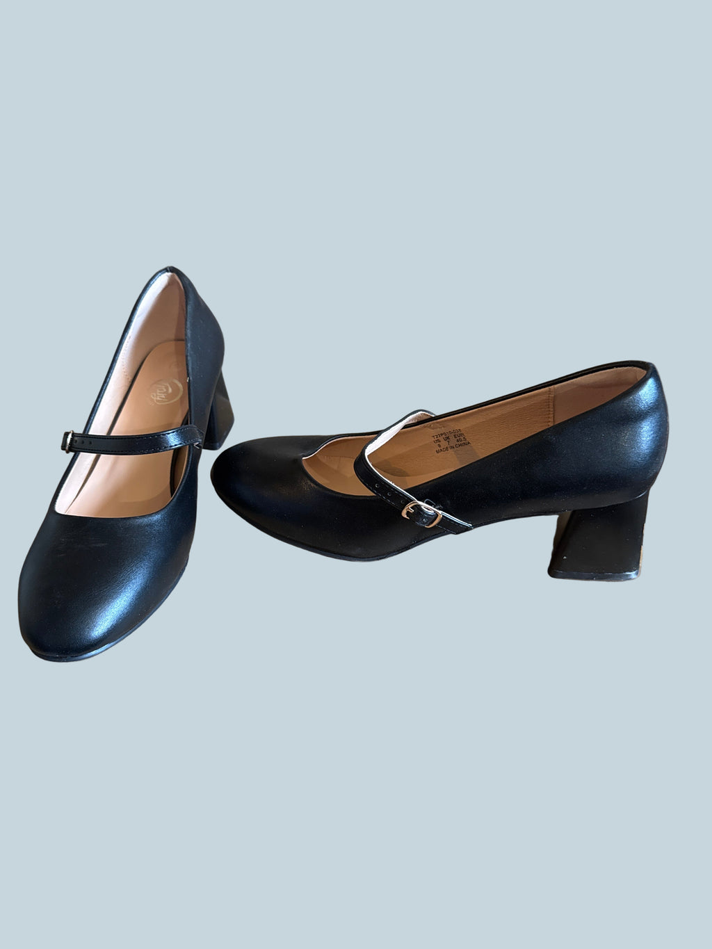 Trary Women Block Heeled Shoe Sandals. Second hand. Size 9