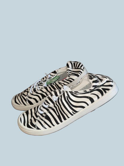 Funky Monkey Men Women Slipon Shoe Canvas. Like New. Size 8