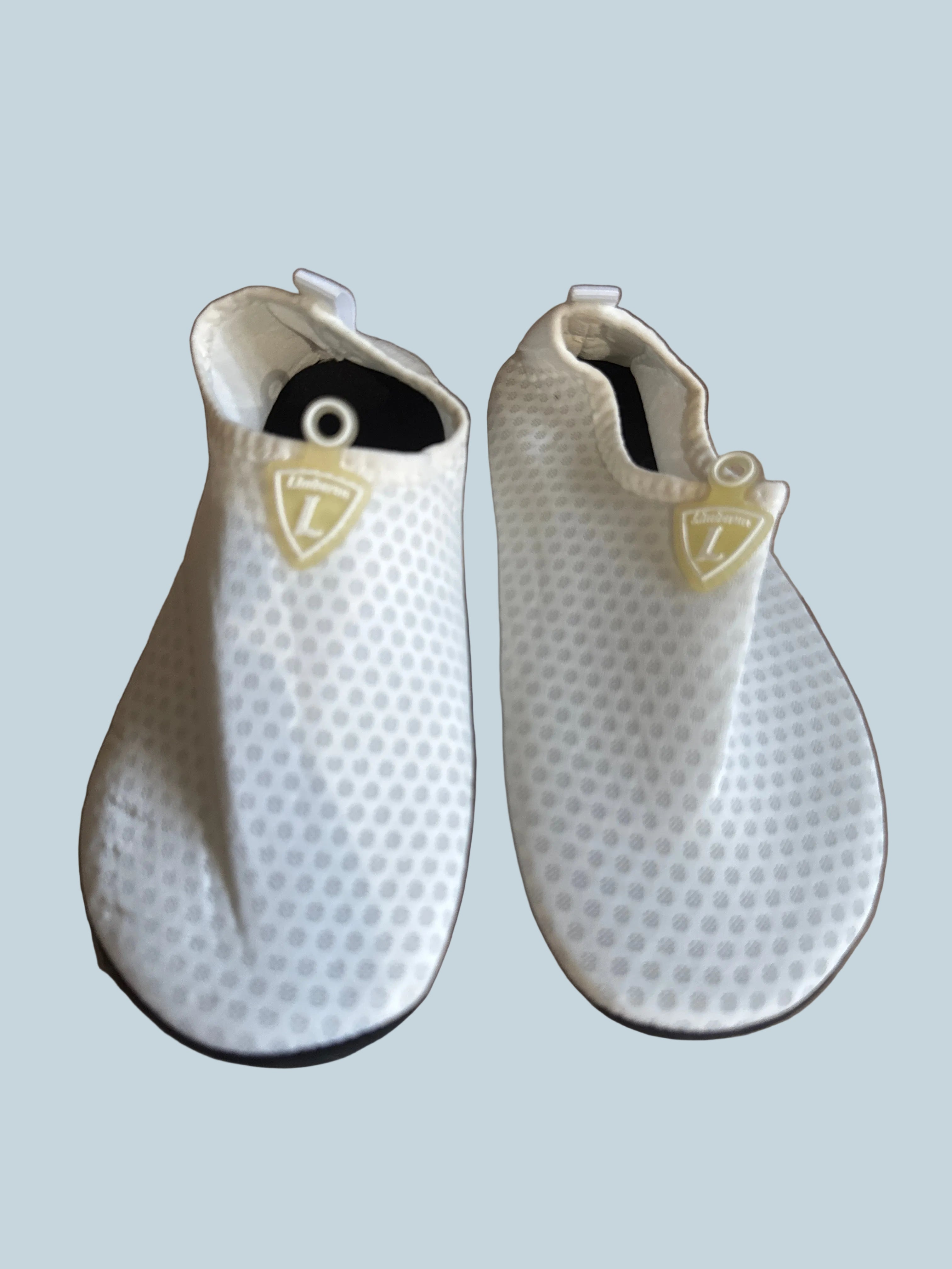 Kid Boys Girls Water Shoe. LikeNew. Kid Size 2.5