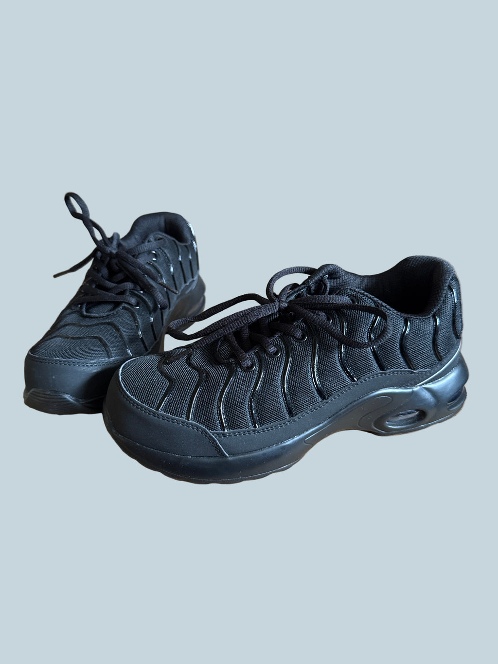 Larmmern Men Women Safety works Shoe Sneakers. Like New. Kids Size 5