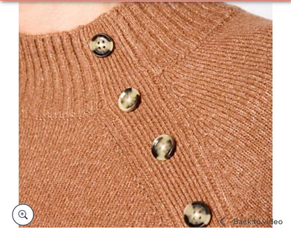 Denim & Co. Regular Tunic Sweater Pullover with Button Detail. Size medium