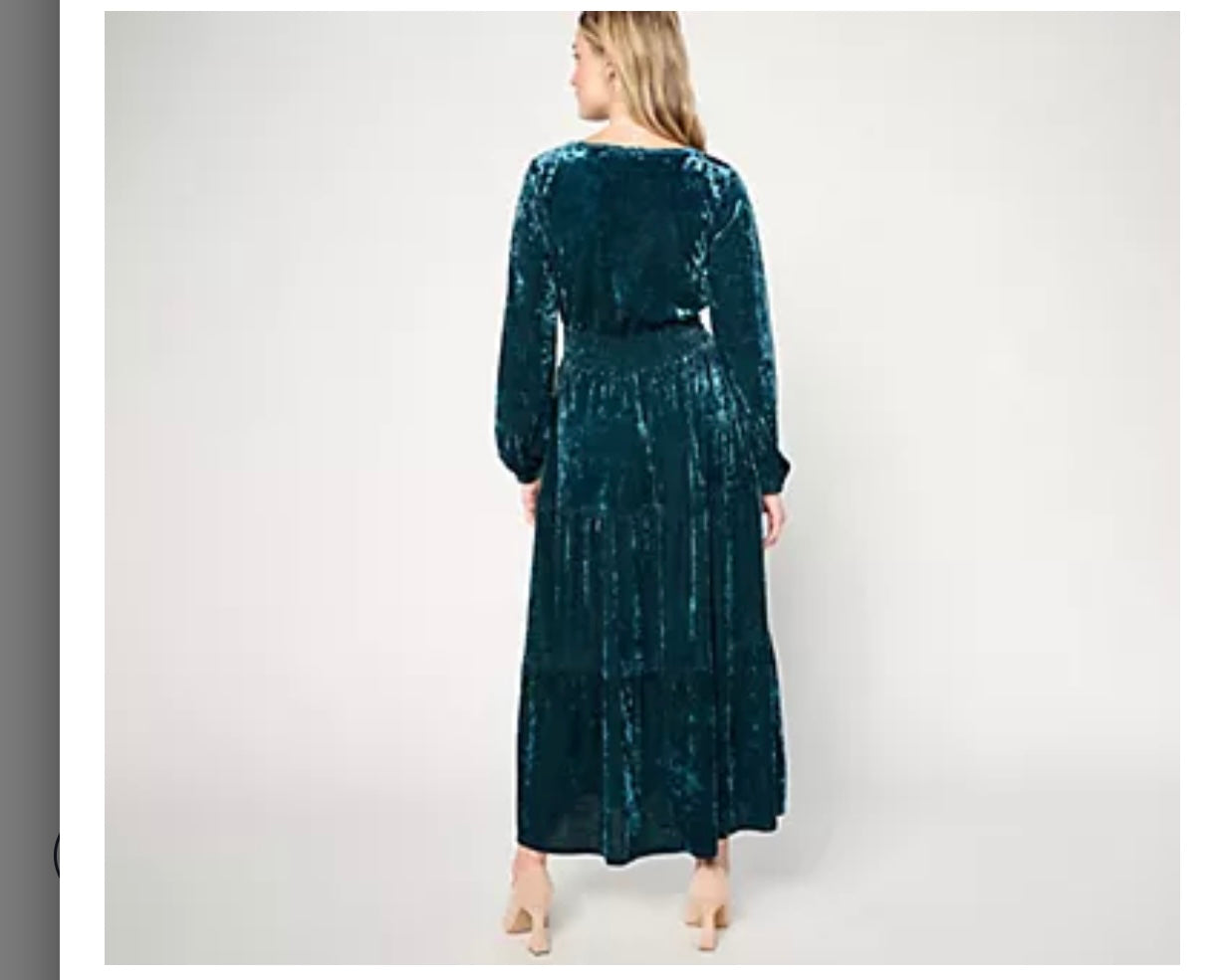 Belle Boho by Kim Gravel Petite Crushed Velvet Tiered Maxi Dress. Petite Size medium