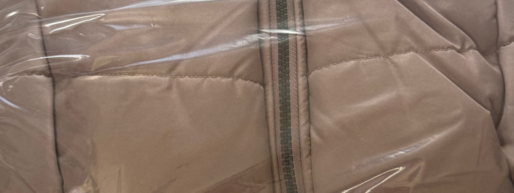 Susan Graver Water-Resistant Puffer Coat with Faux Leather Detail. Size 2XLarge