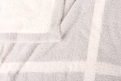 Cozy Stretch Throw Blanket