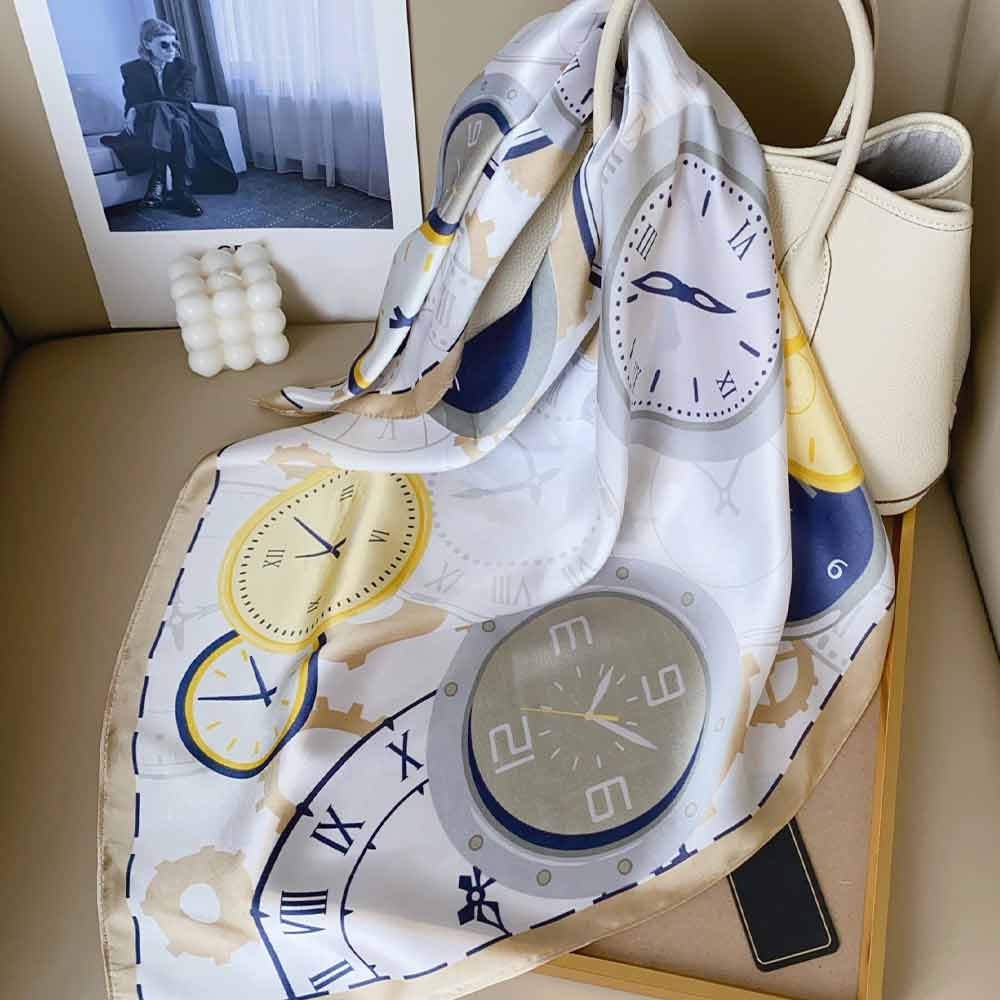 Vintage Clock Pattern Print Square Bandana Scarf