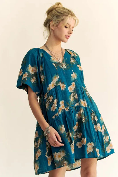 Davi & Dani Floral Print Short Bell Sleeve Pleated Mini Dress