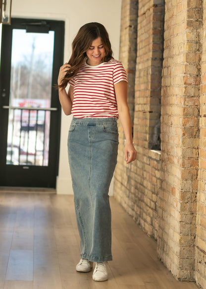 Donna Classic Wash Maxi Denim Skirt