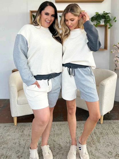 Contrast Chic: Pocketed Two-Piece Shoulder Set